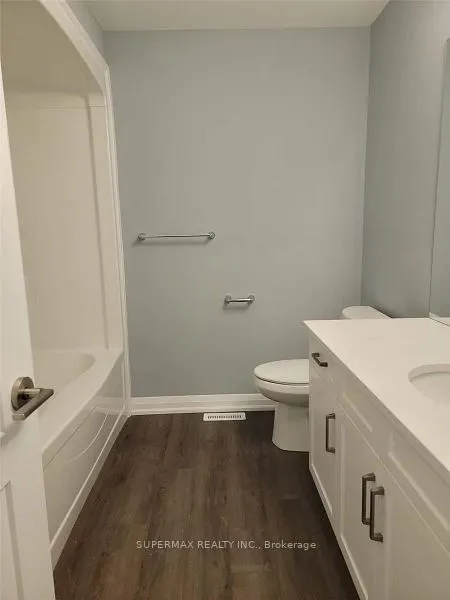 17 Nicholson Street, #5