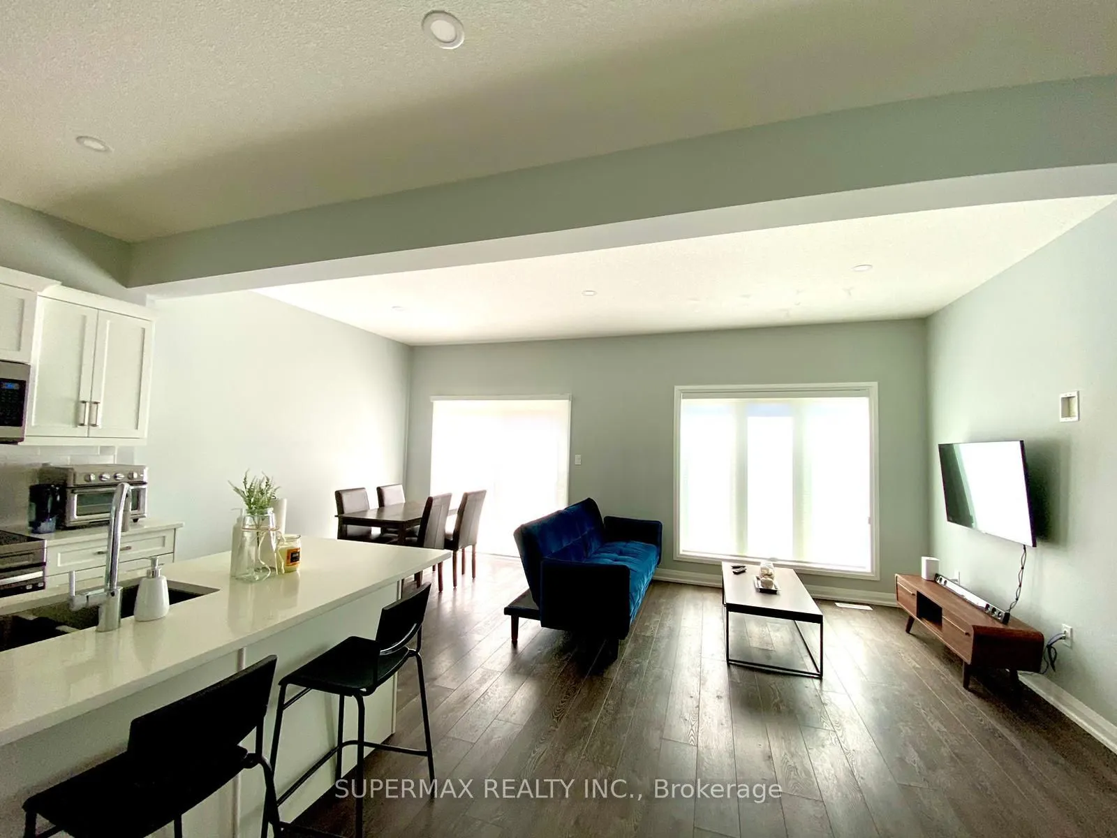 17 Nicholson Street, #5