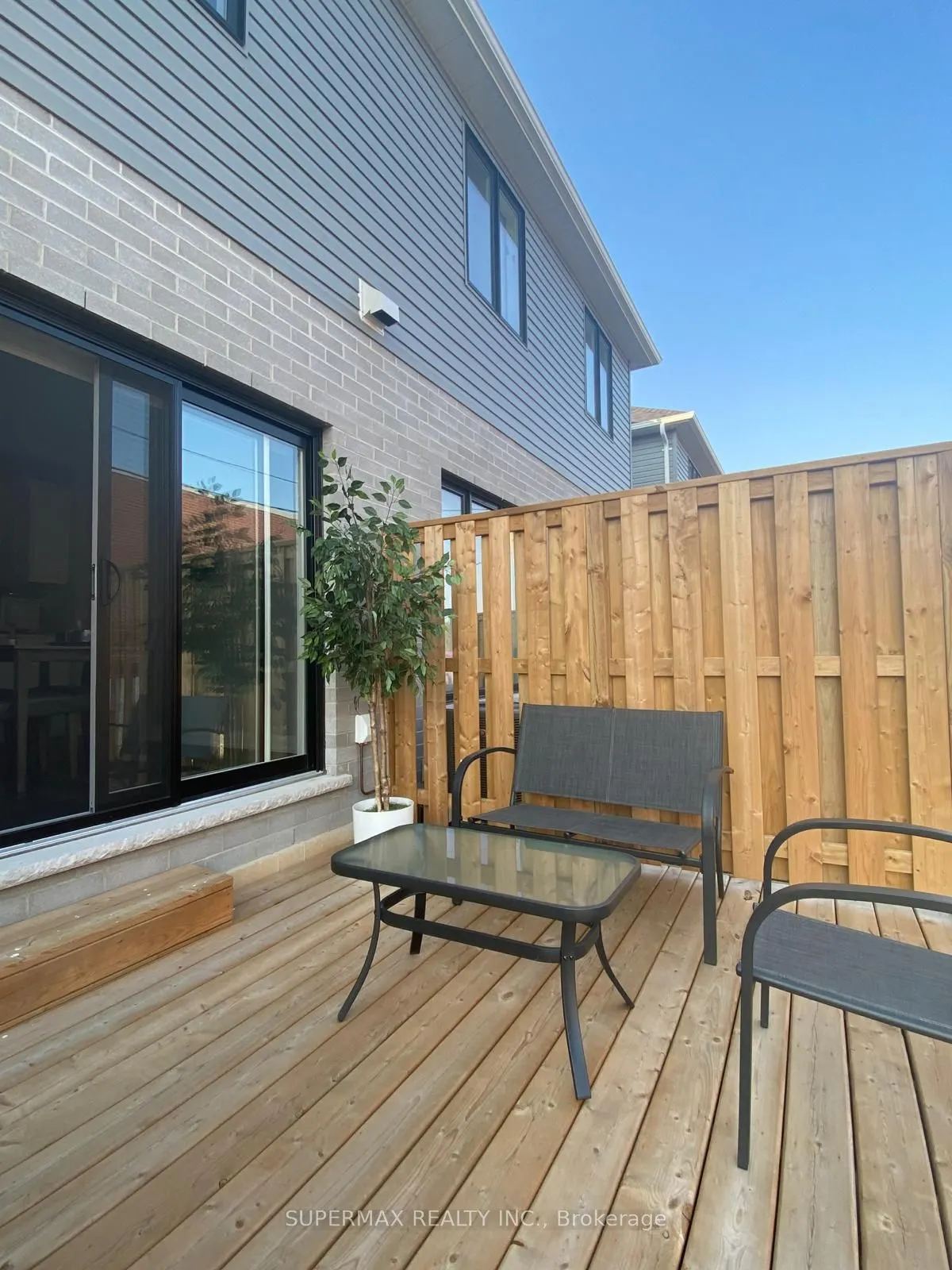 17 Nicholson Street, #5