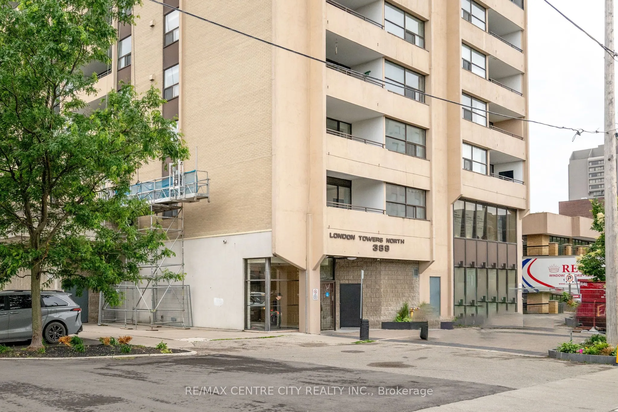 389 Dundas Street E, #2108
