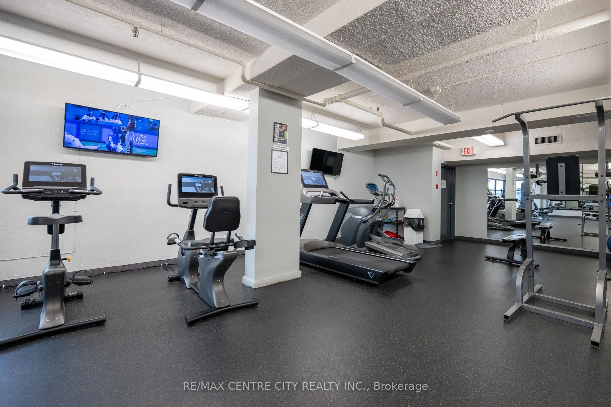 389 Dundas Street E, #2108