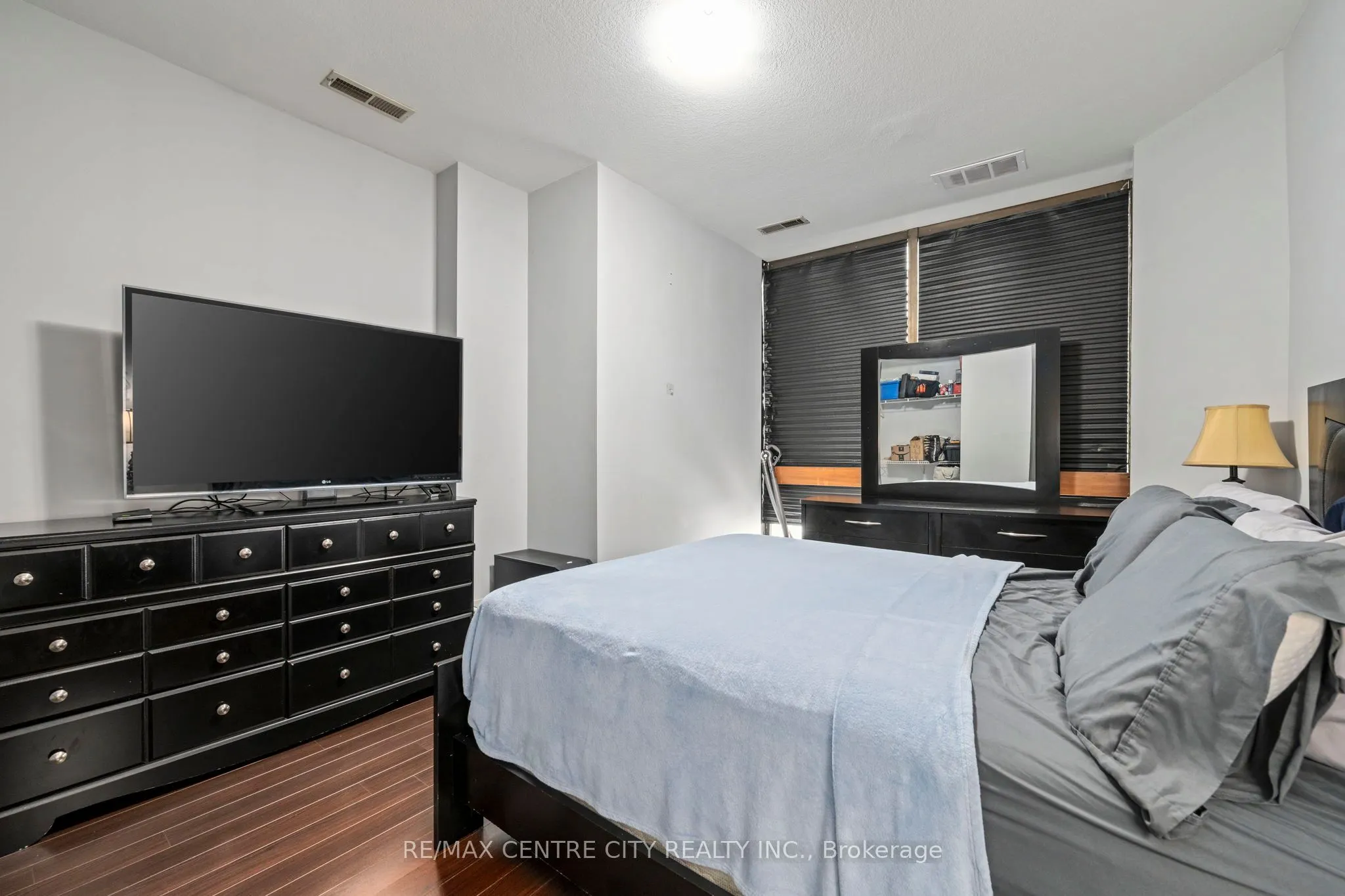 389 Dundas Street E, #2108