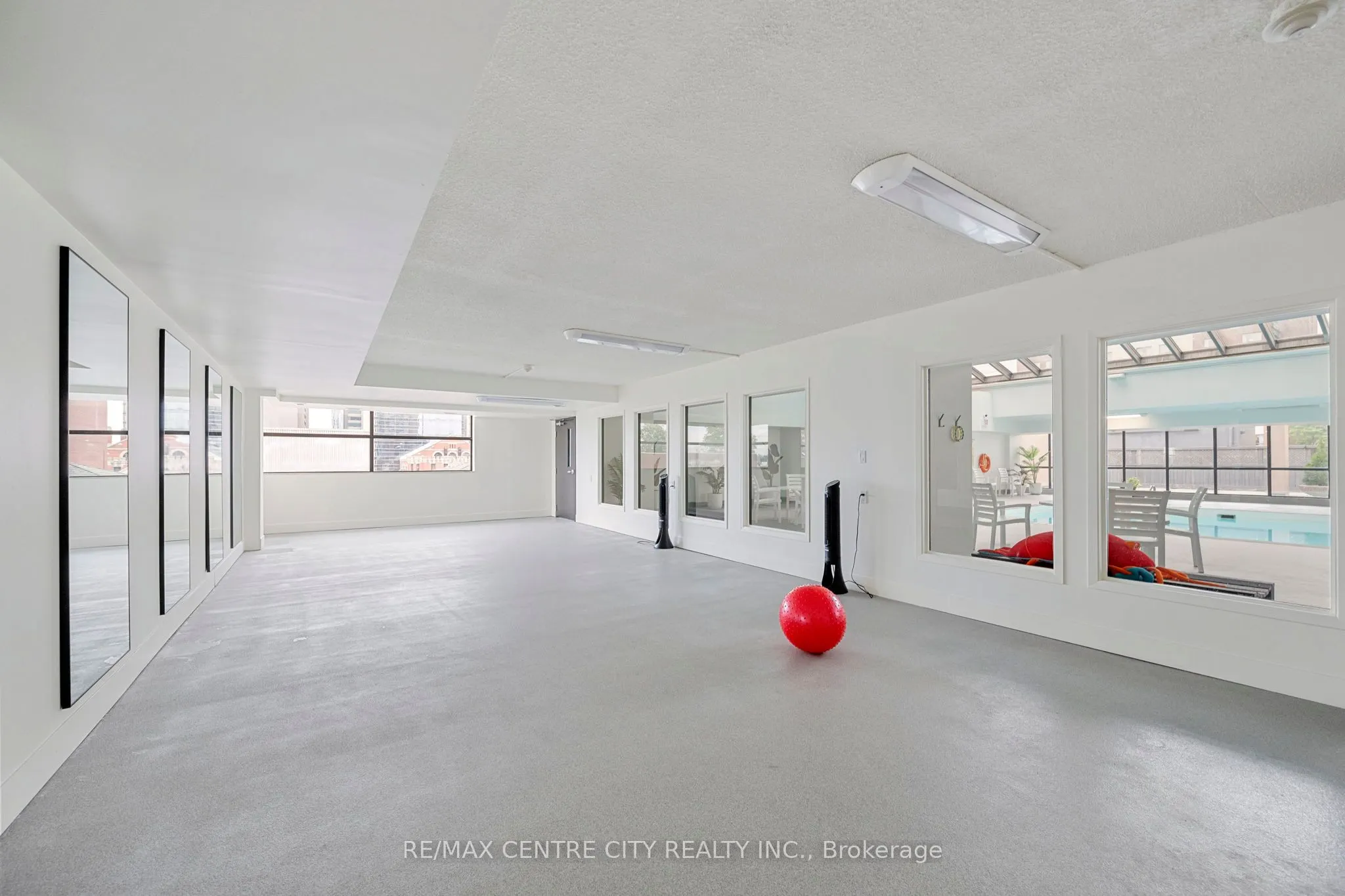 389 Dundas Street E, #2108