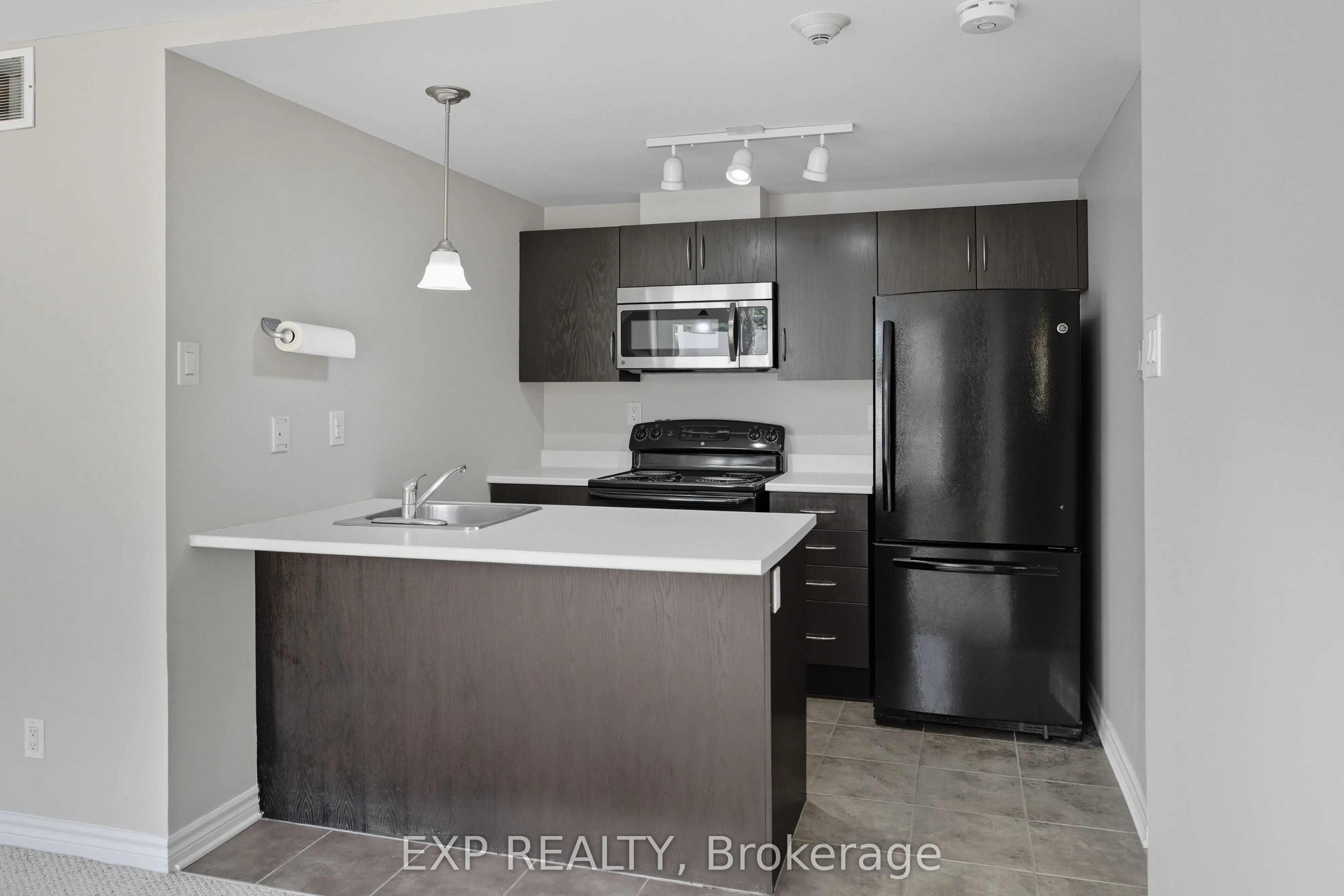 330 Everest Private, #A