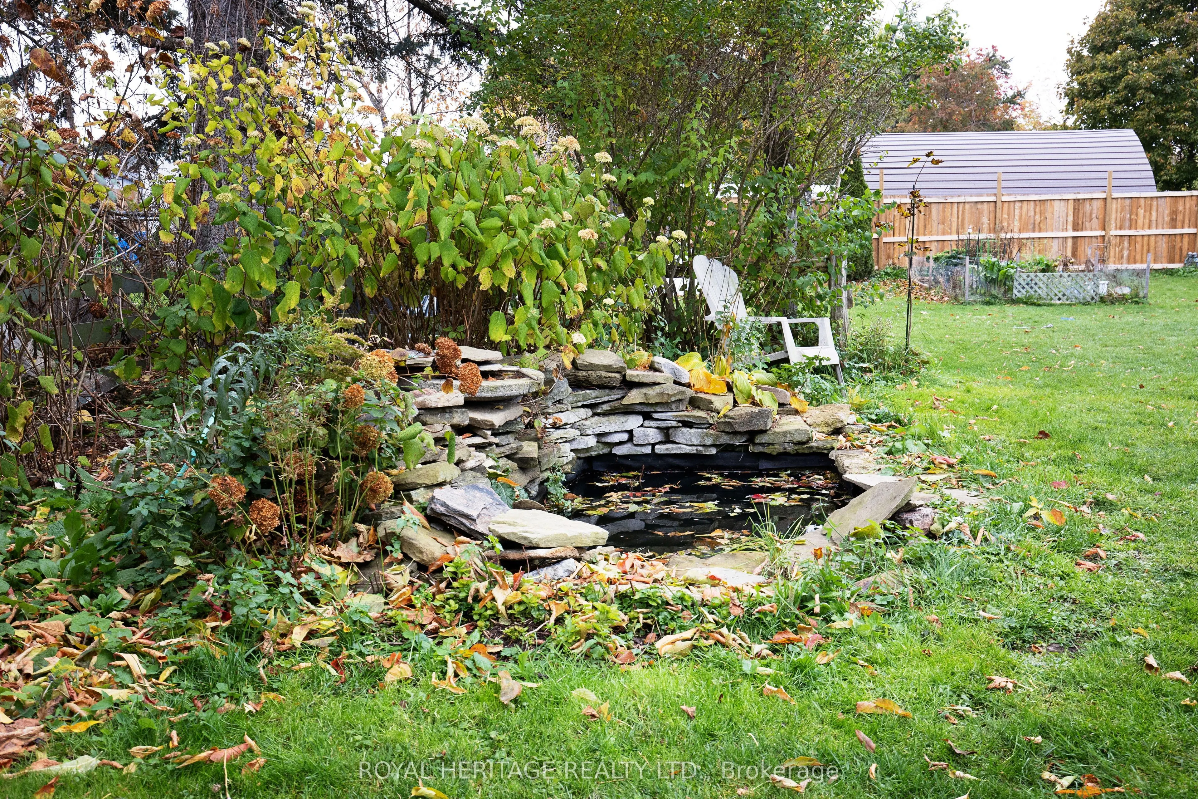 111 Adelaide Street N