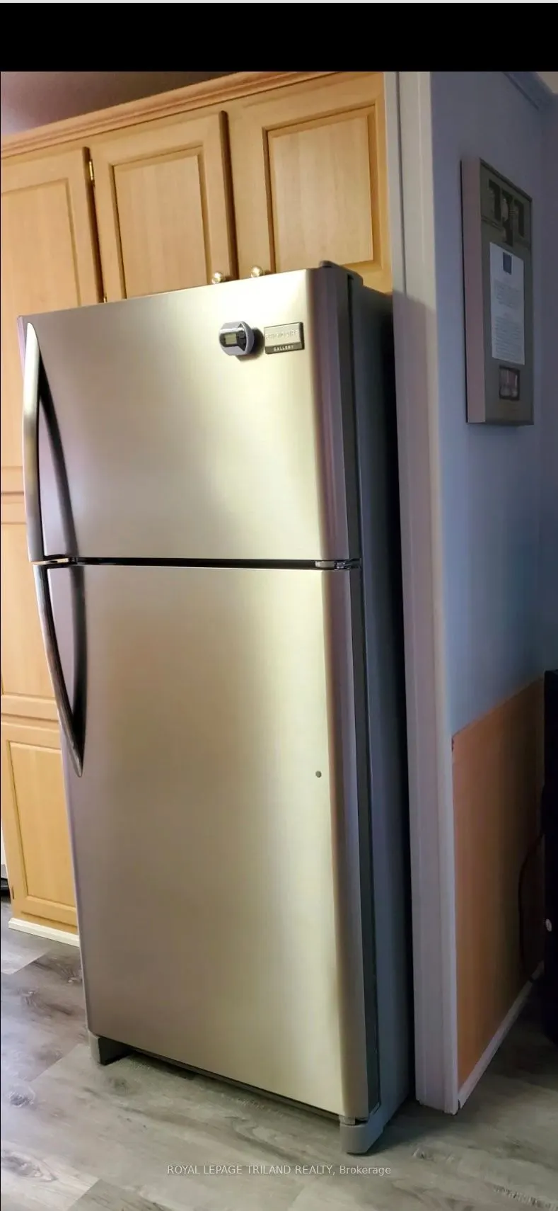 4895 Lakeshore Road, #D36