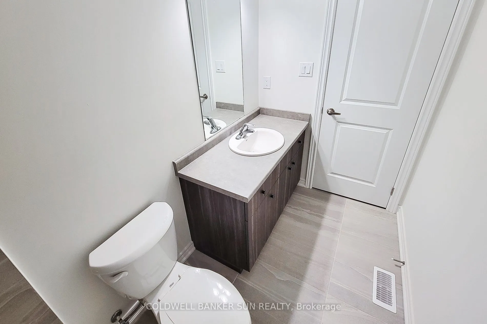 7 Roxanne Drive, #124