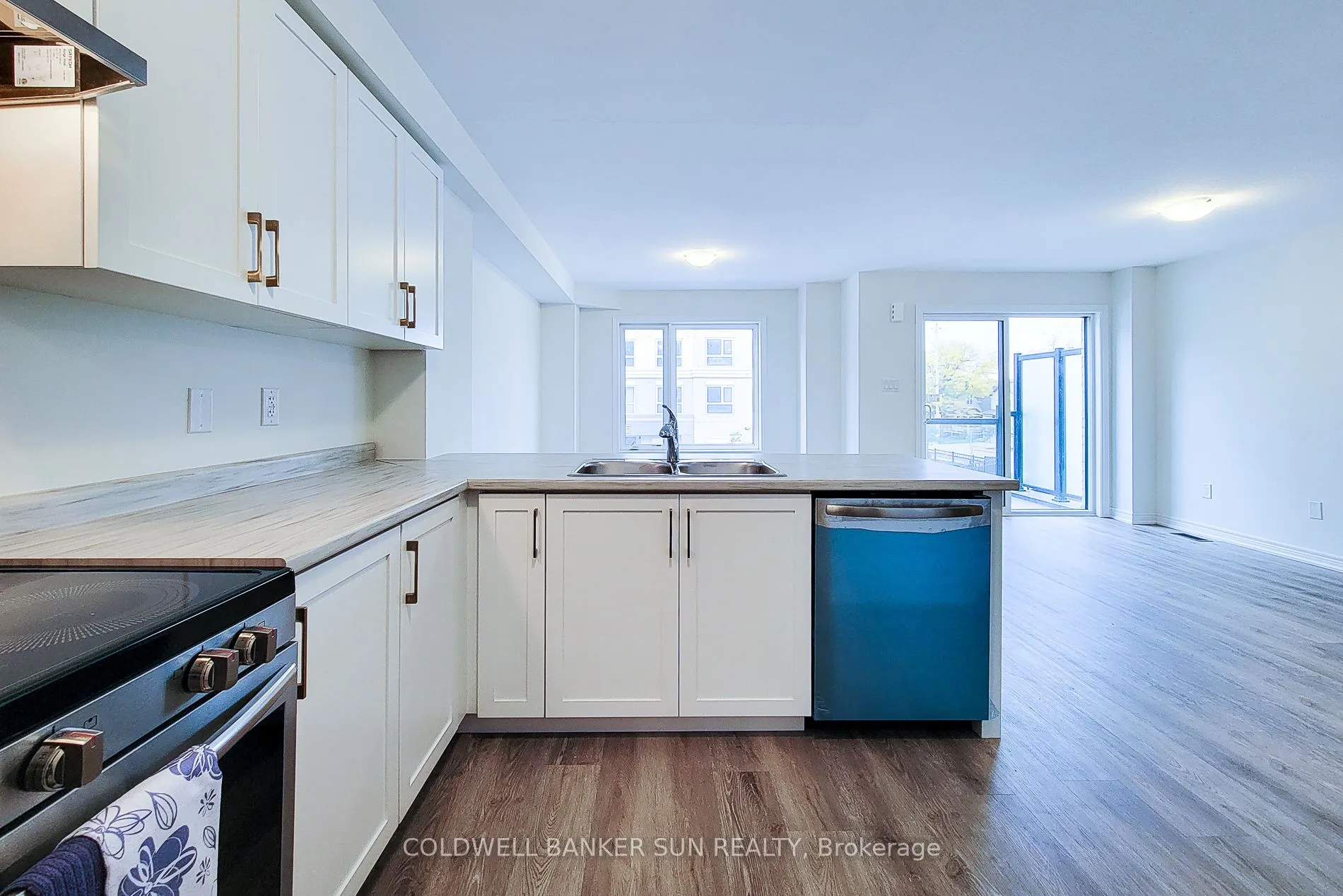 7 Roxanne Drive, #124