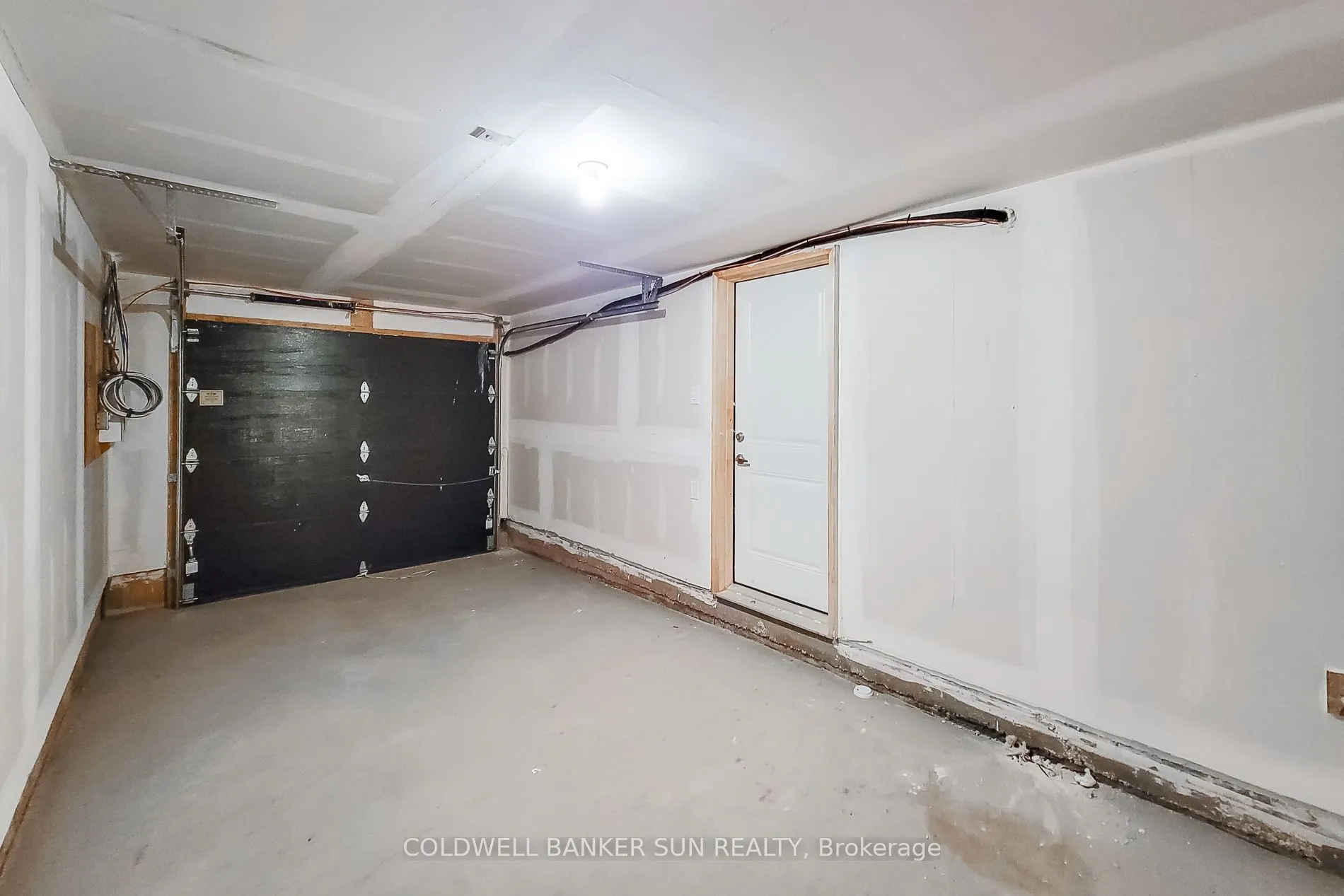 7 Roxanne Drive, #124