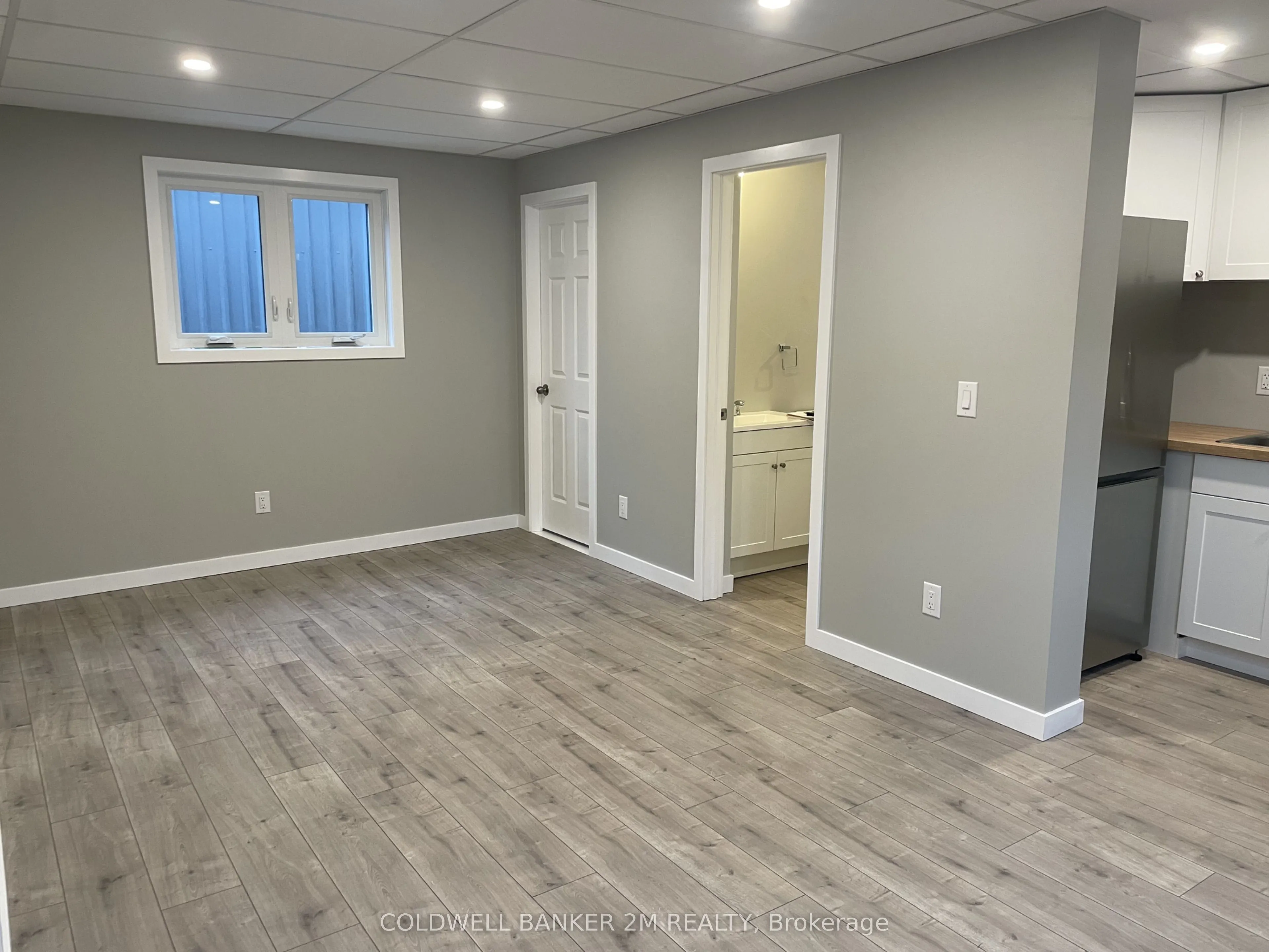 101 Bobcaygeon Road, #4