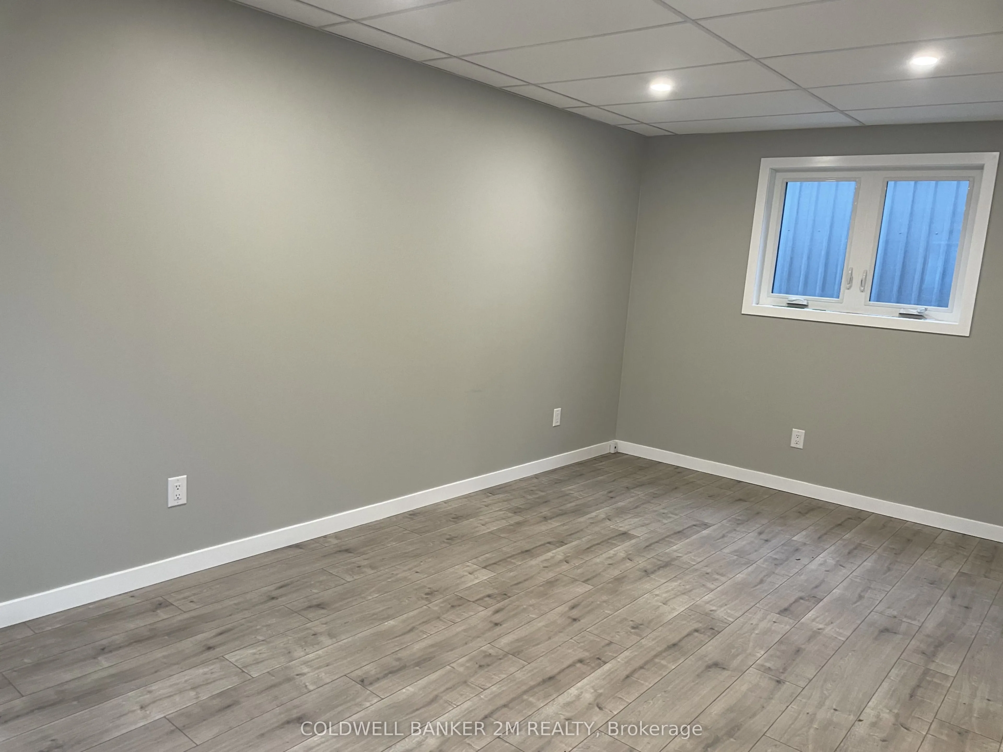 101 Bobcaygeon Road, #4