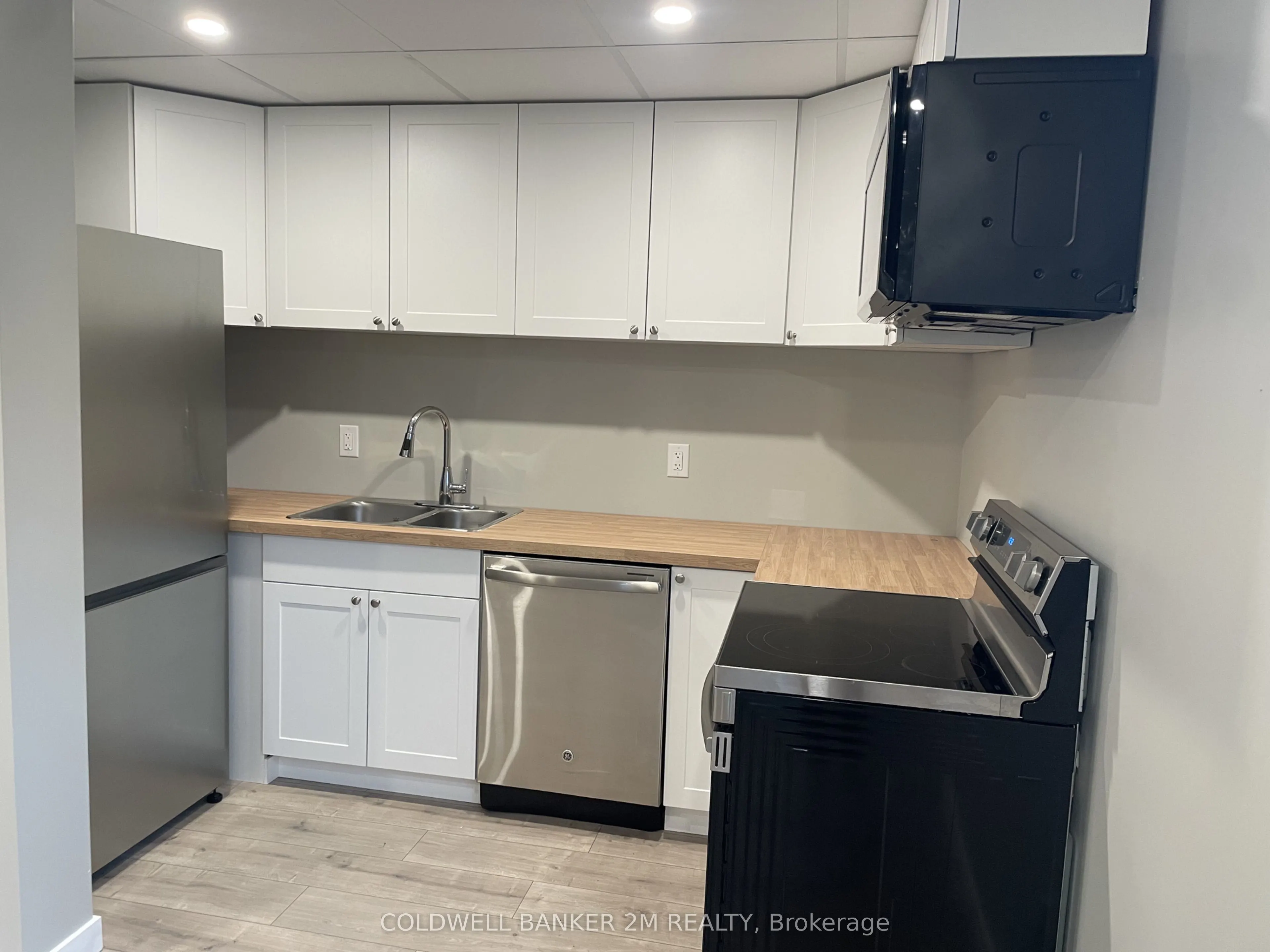 101 Bobcaygeon Road, #4