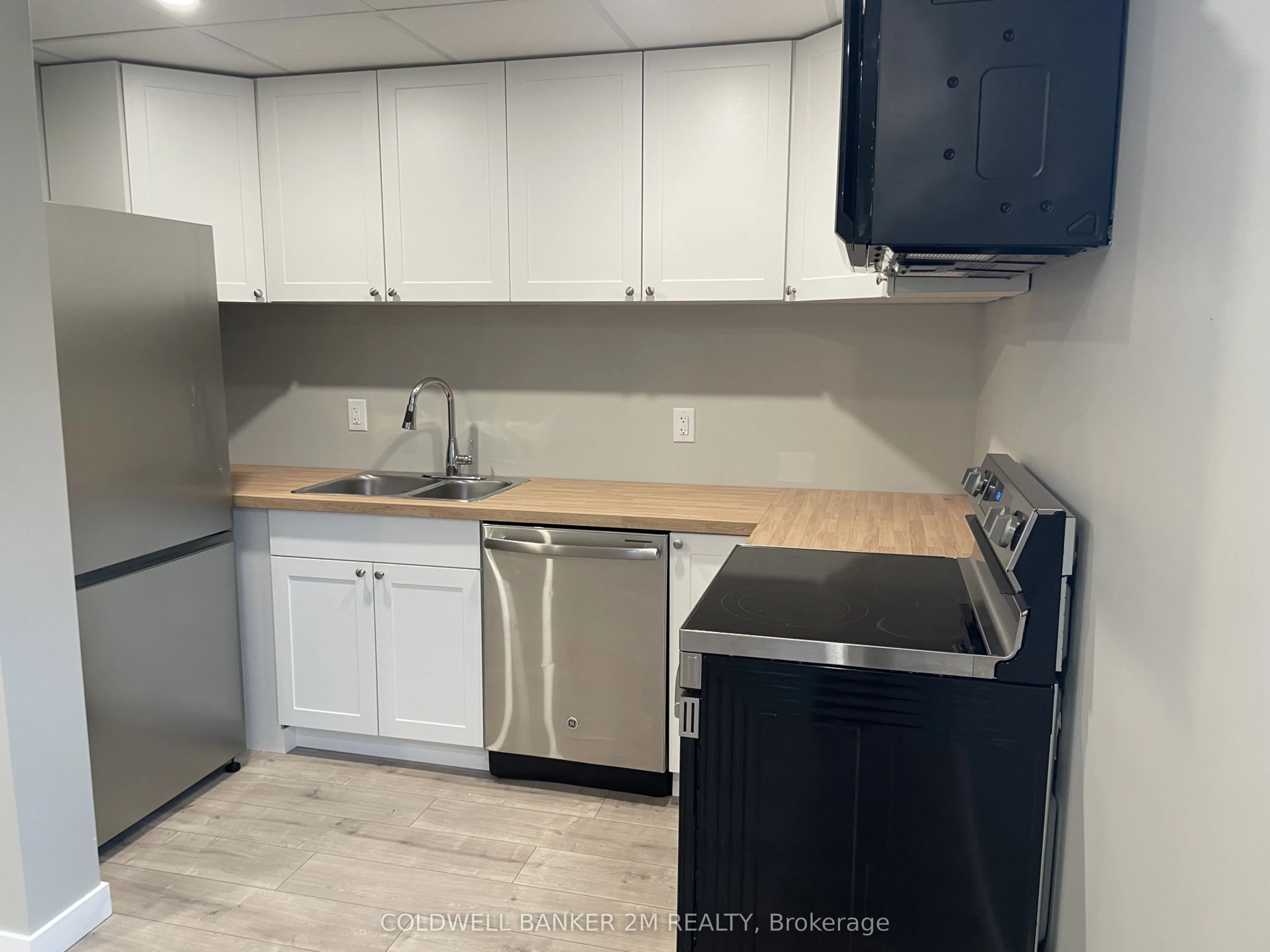 101 Bobcaygeon Road, #4