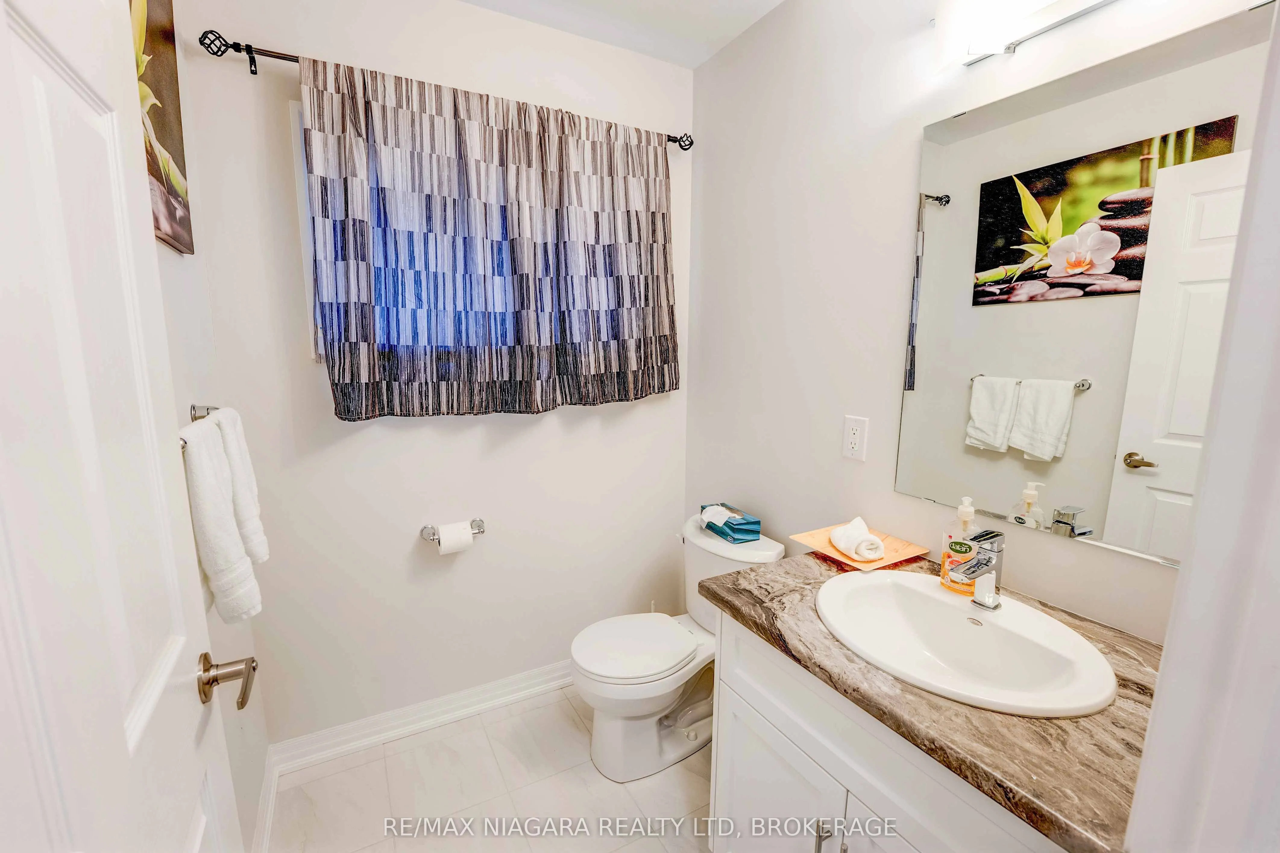 90 Hillcrest Road, #Main