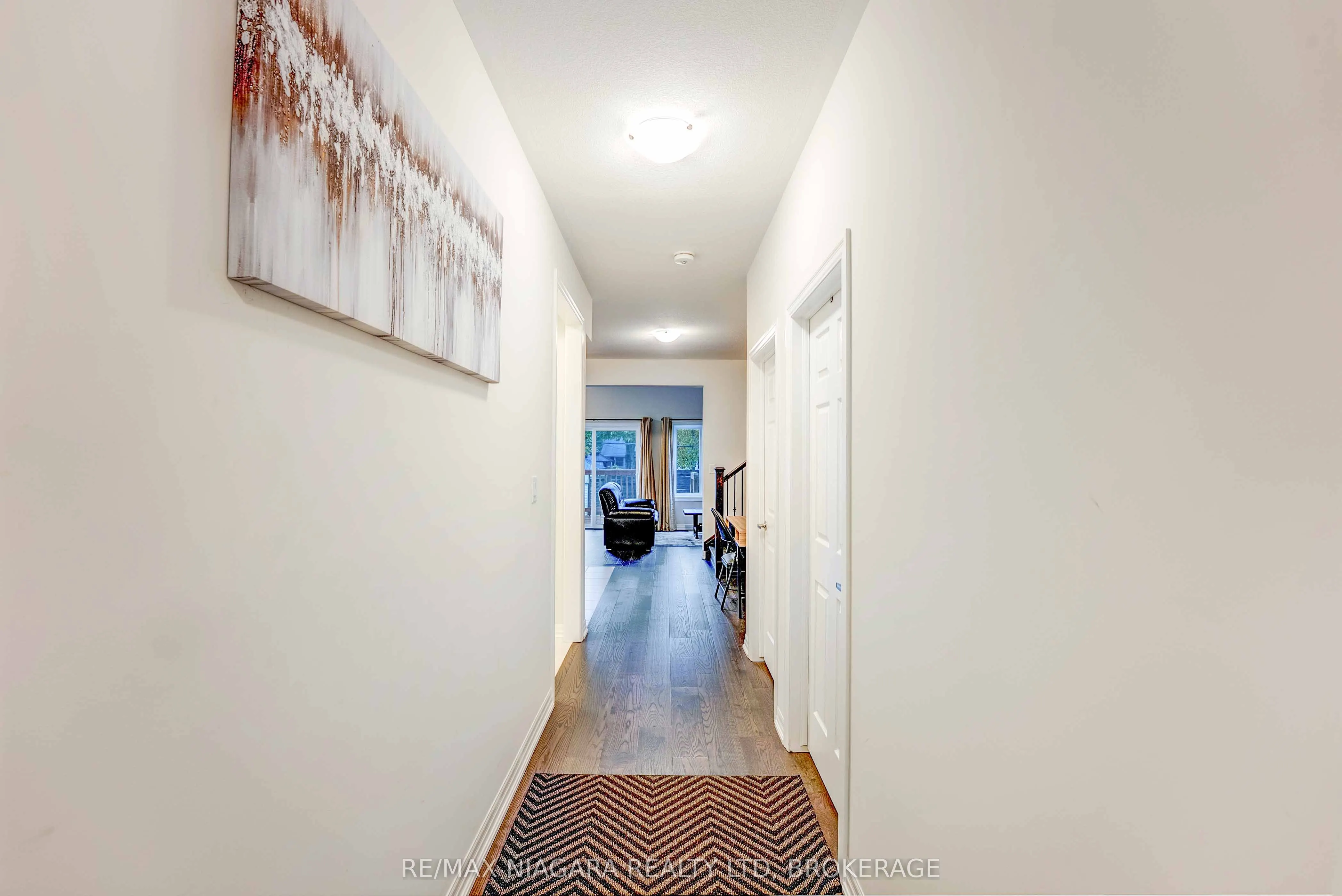 90 Hillcrest Road, #Main