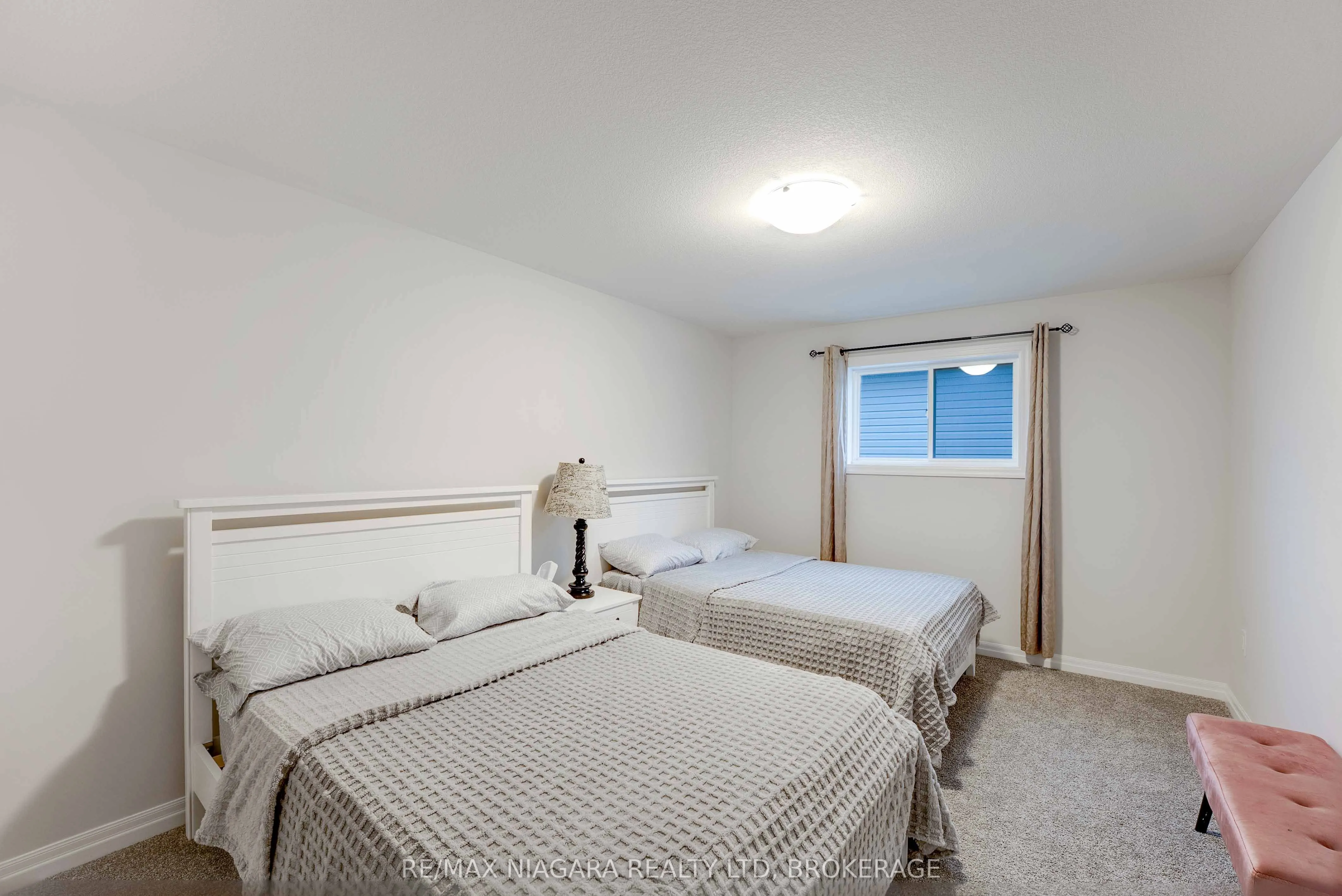 90 Hillcrest Road, #Main