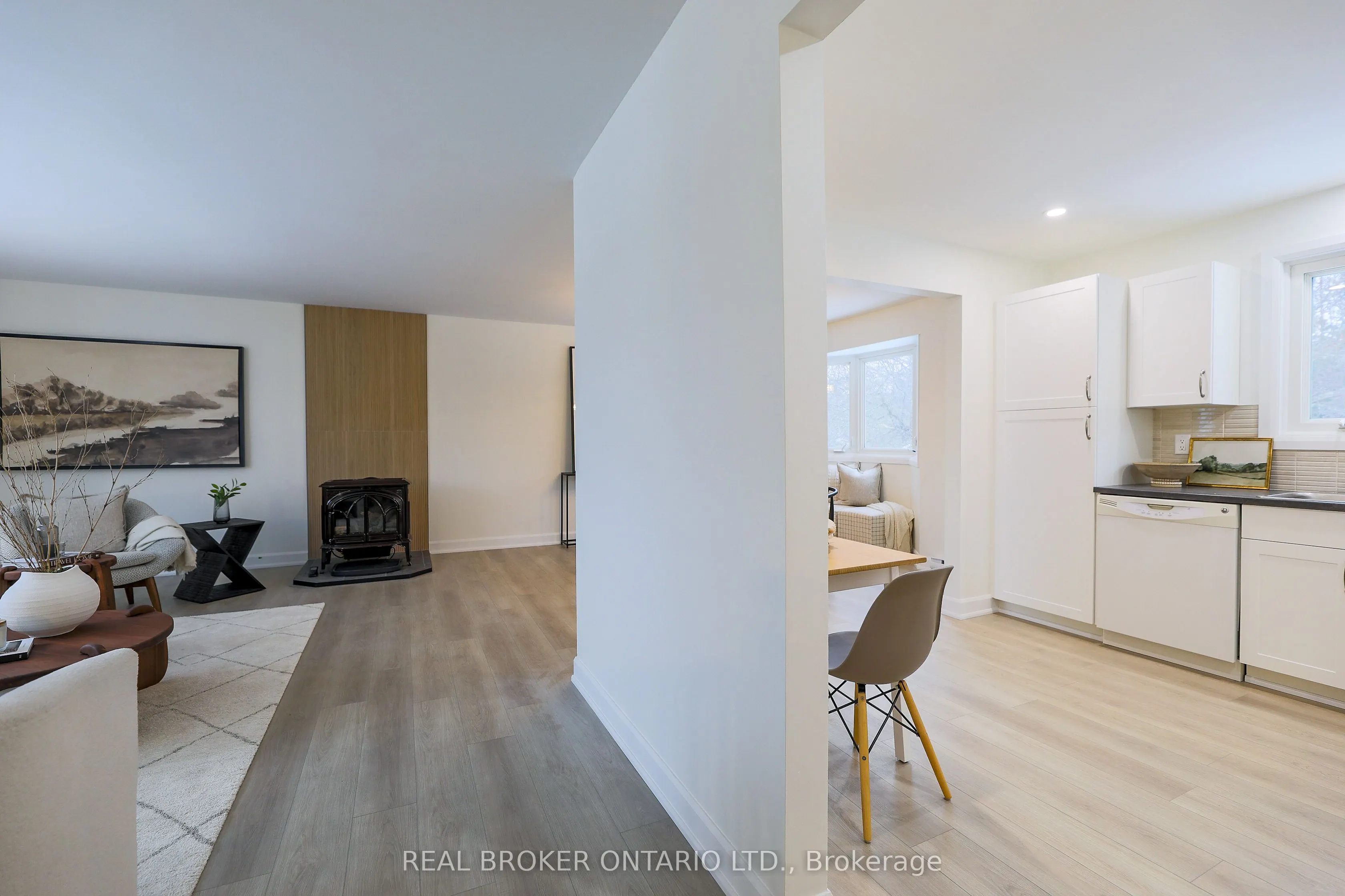 412 Main St Street E