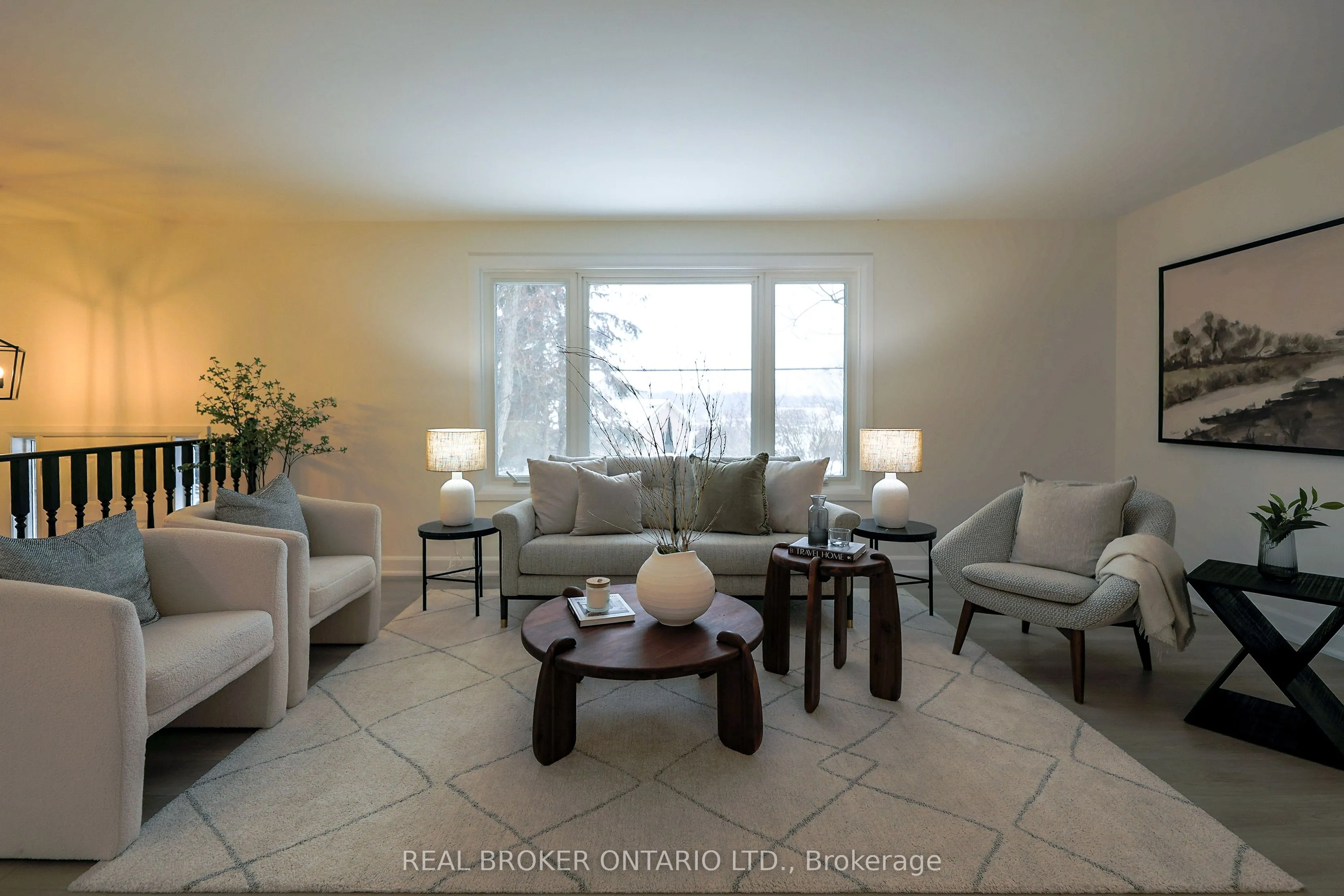 412 Main St Street E