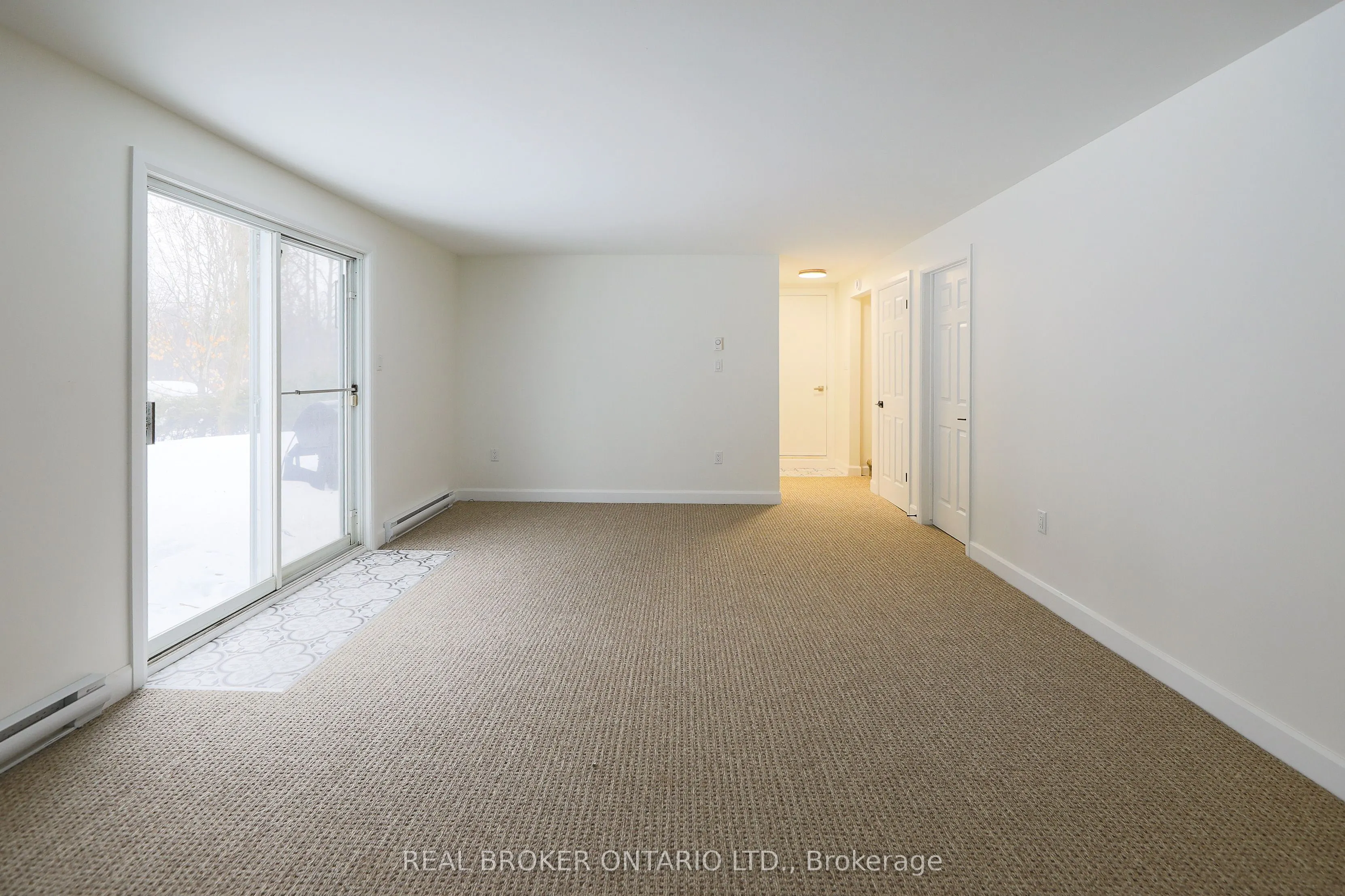 412 Main St Street E