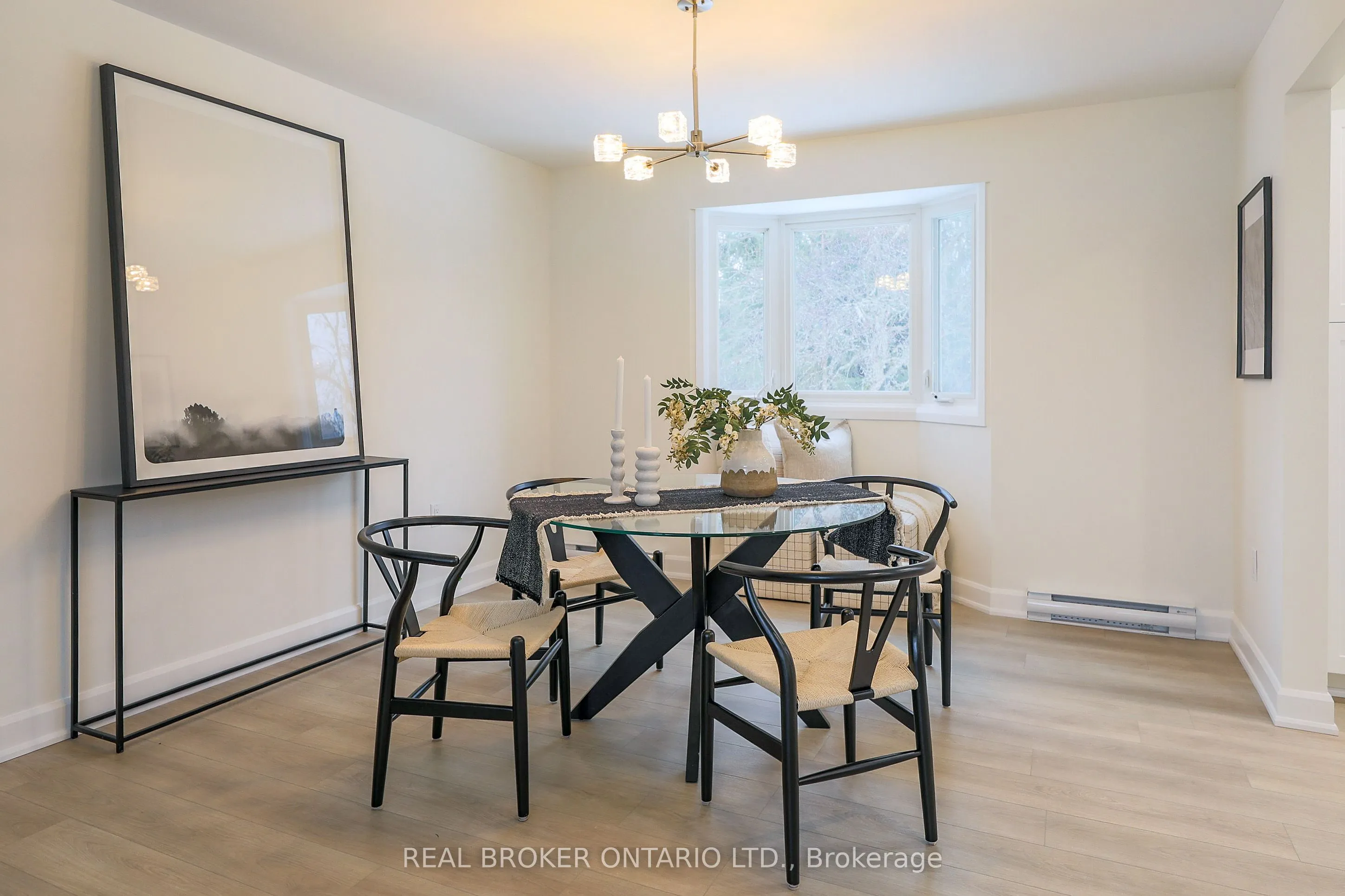 412 Main St Street E