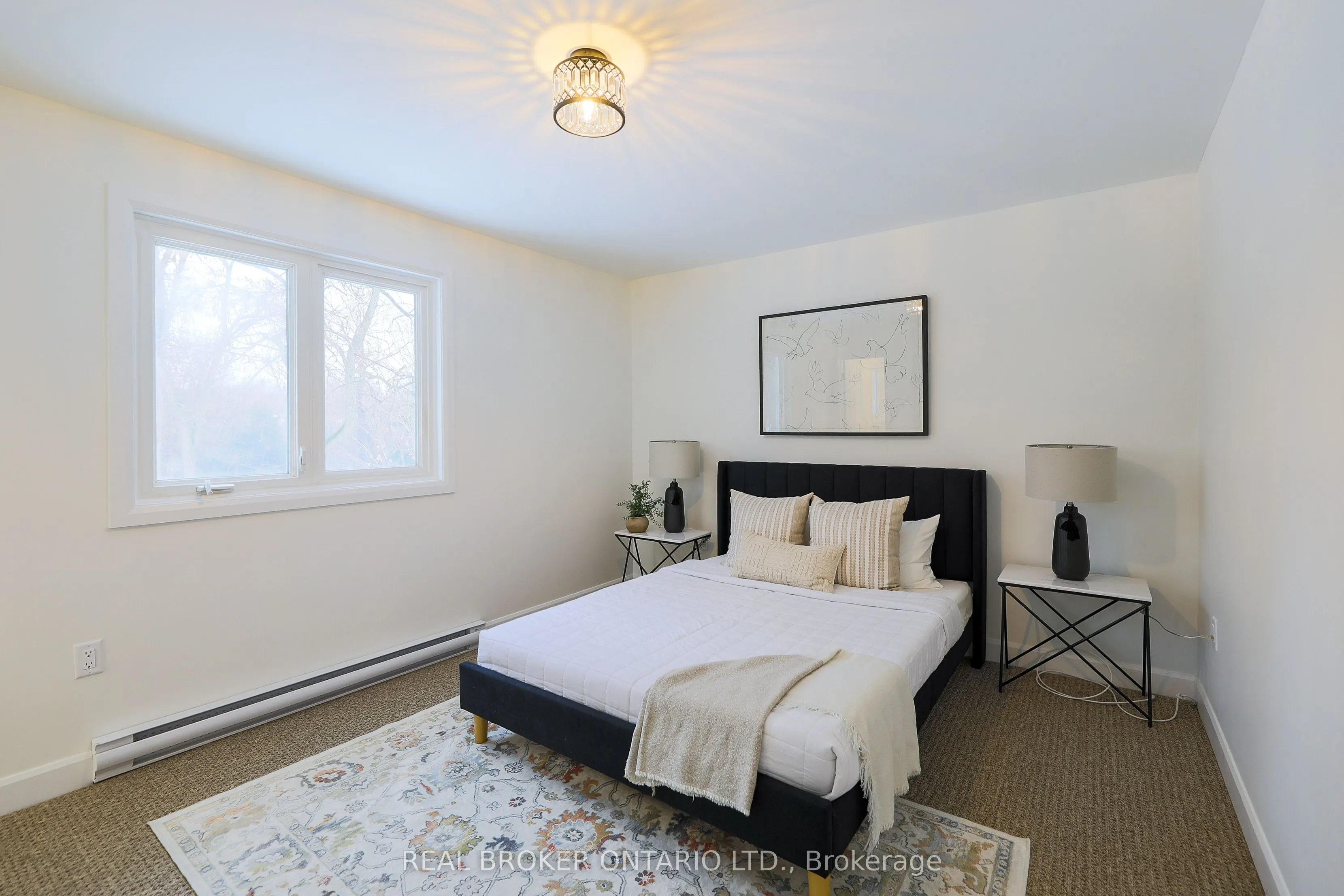 412 Main St Street E