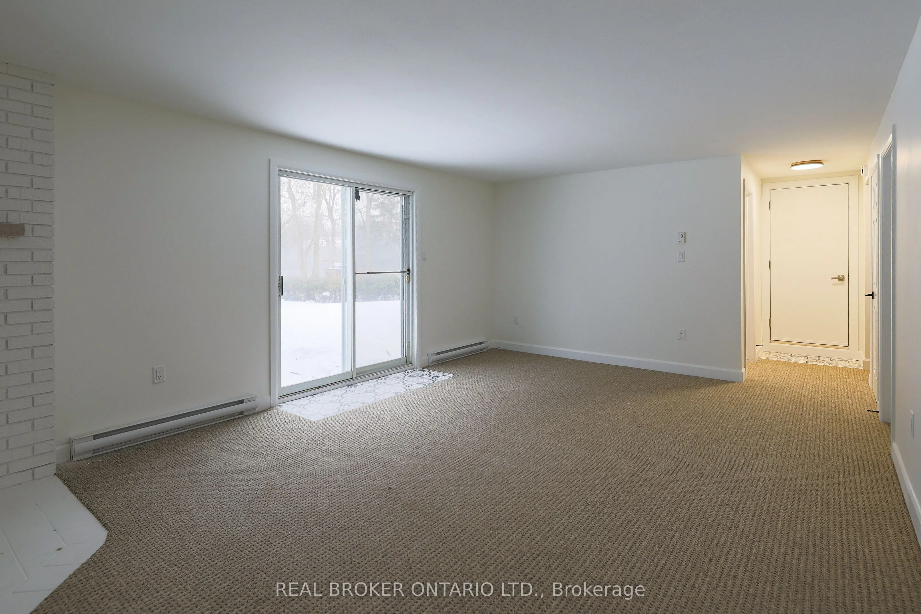 412 Main St Street E