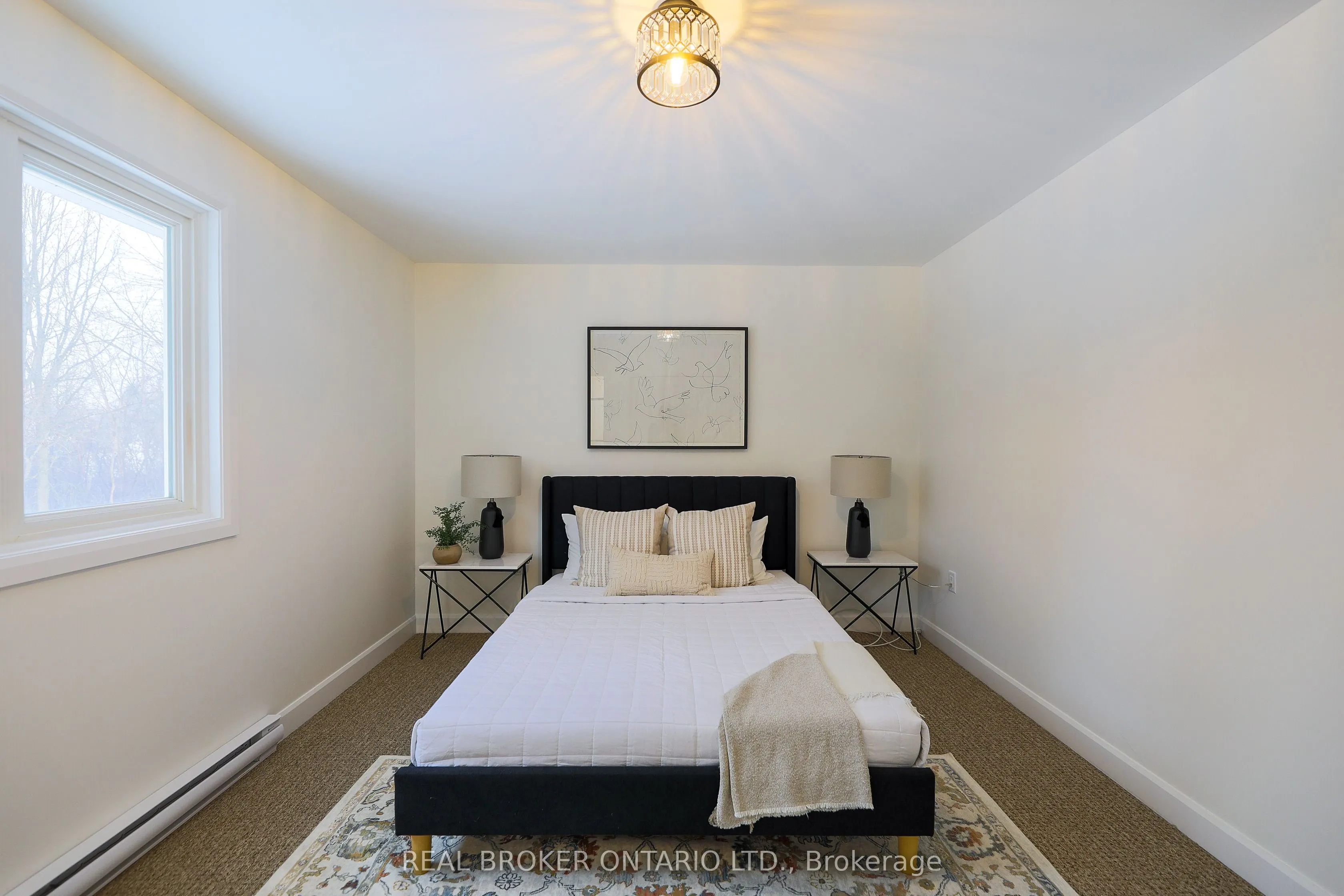 412 Main St Street E