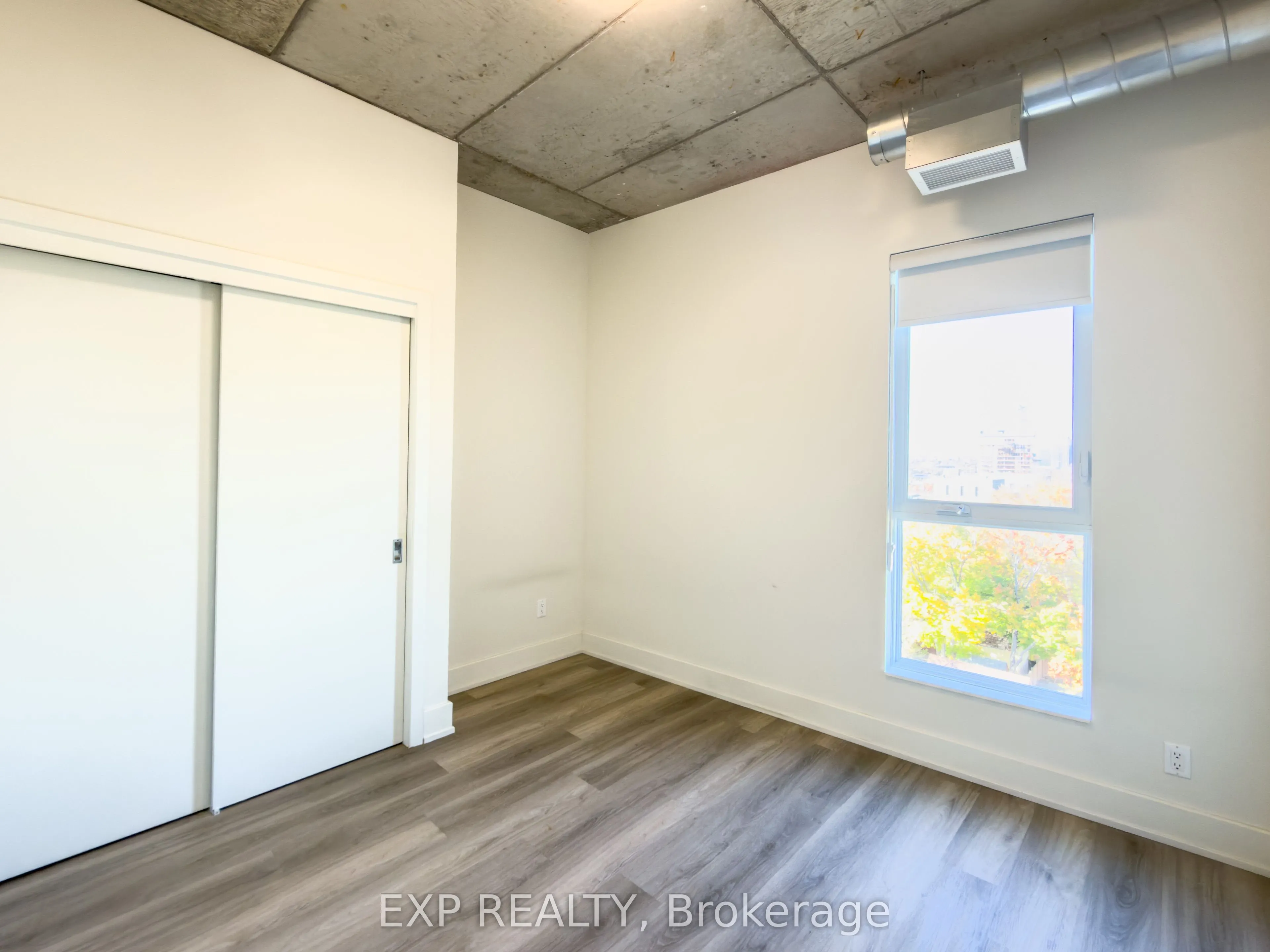 770 Somerset Street W, #905