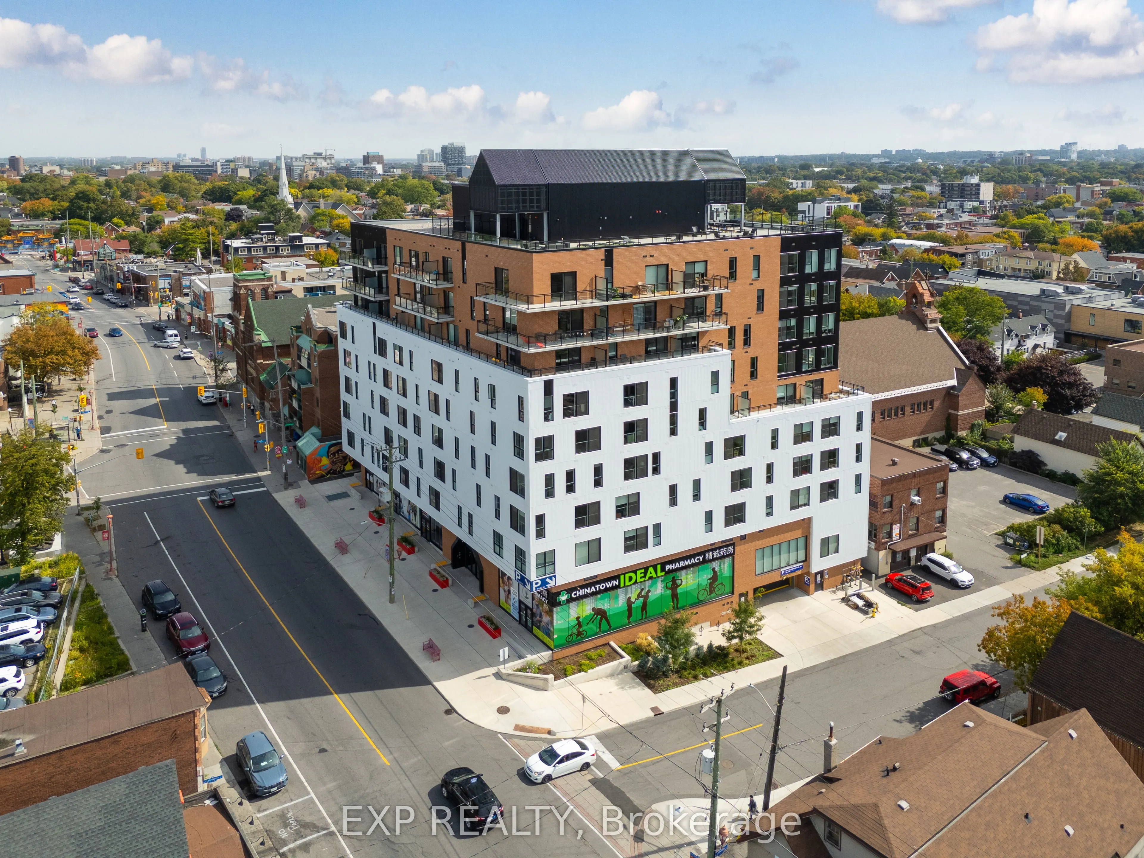 770 Somerset Street W, #905