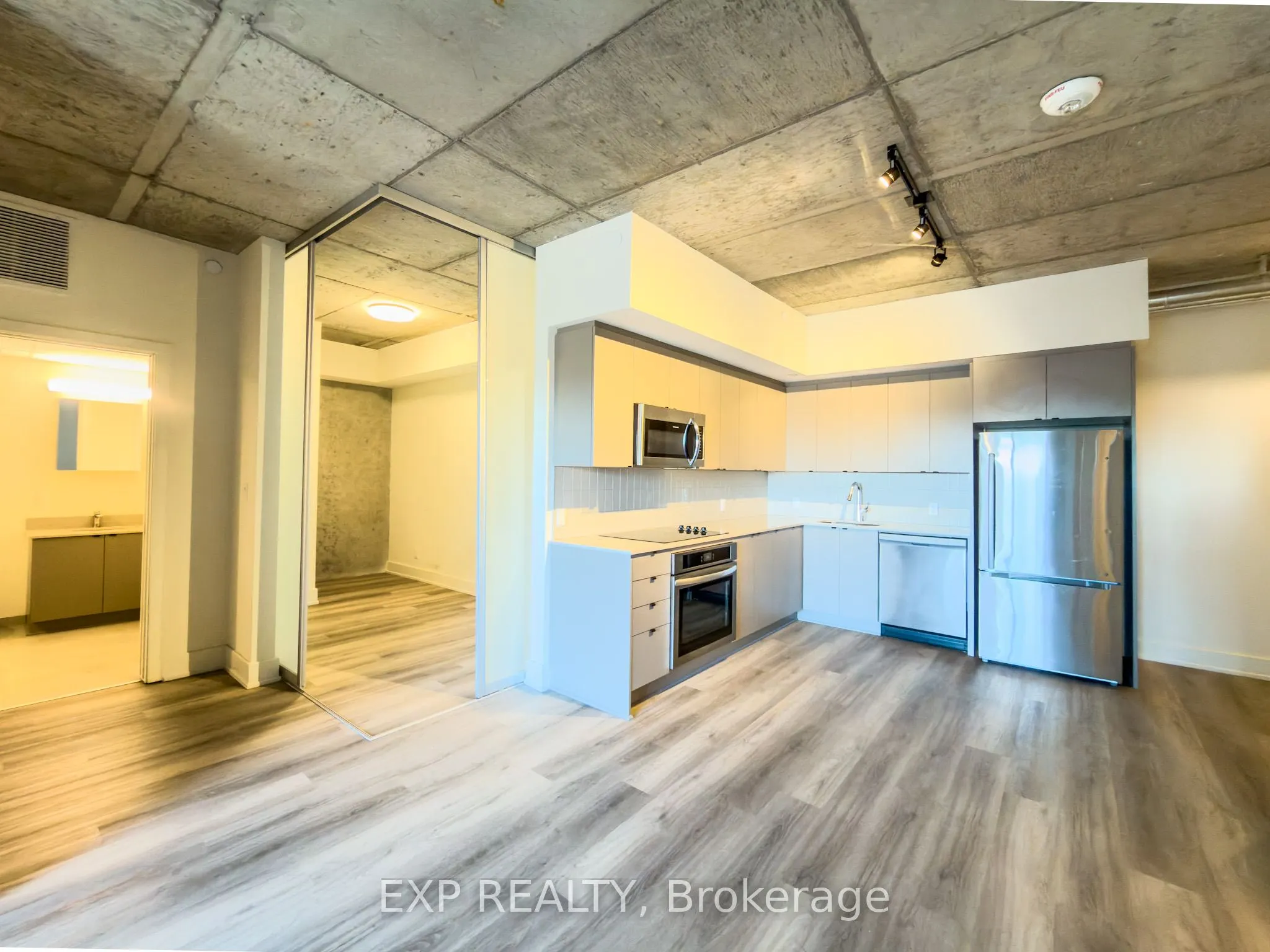 770 Somerset Street W, #514