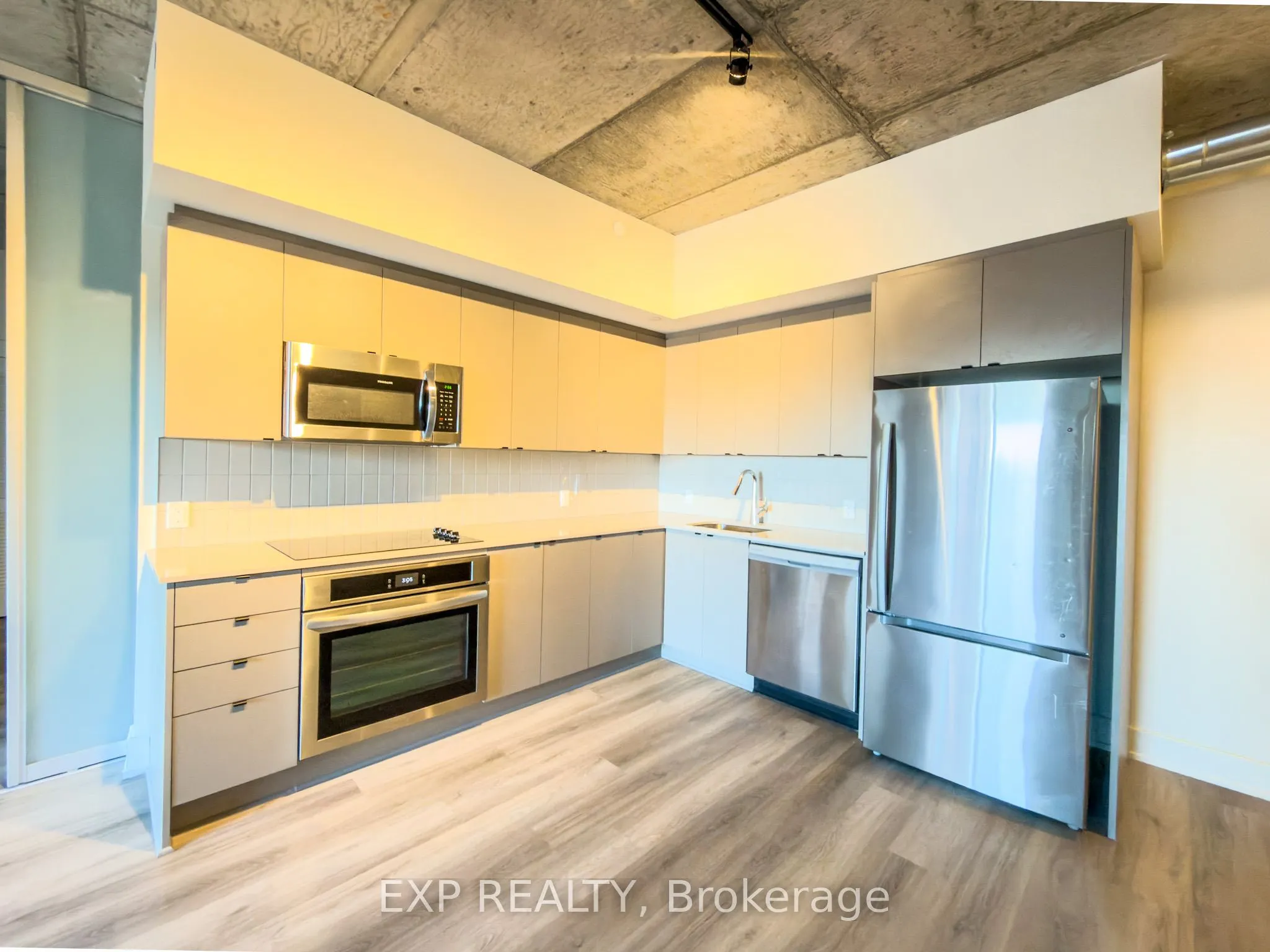 770 Somerset Street W, #514