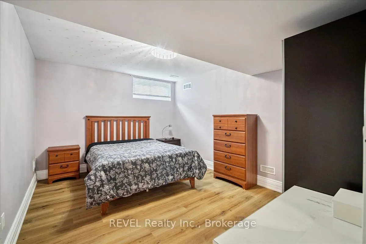 1330 Concession 6 Road W