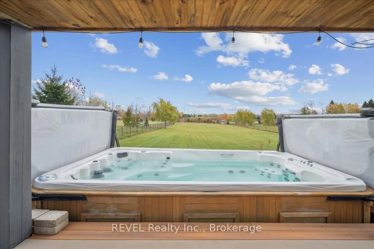 1330 Concession 6 Road W