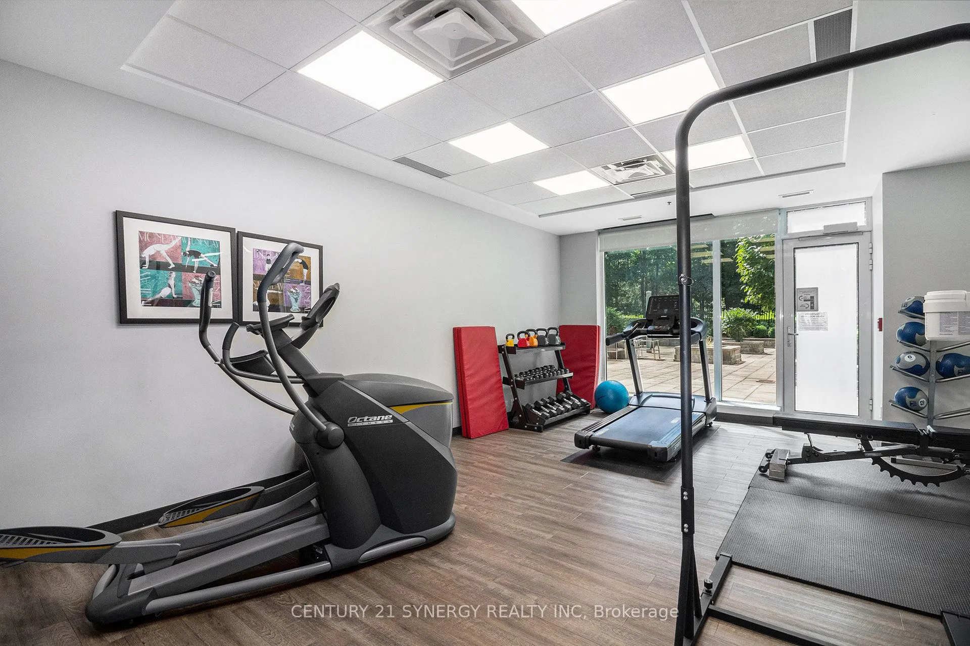 360 Patricia Avenue, #607