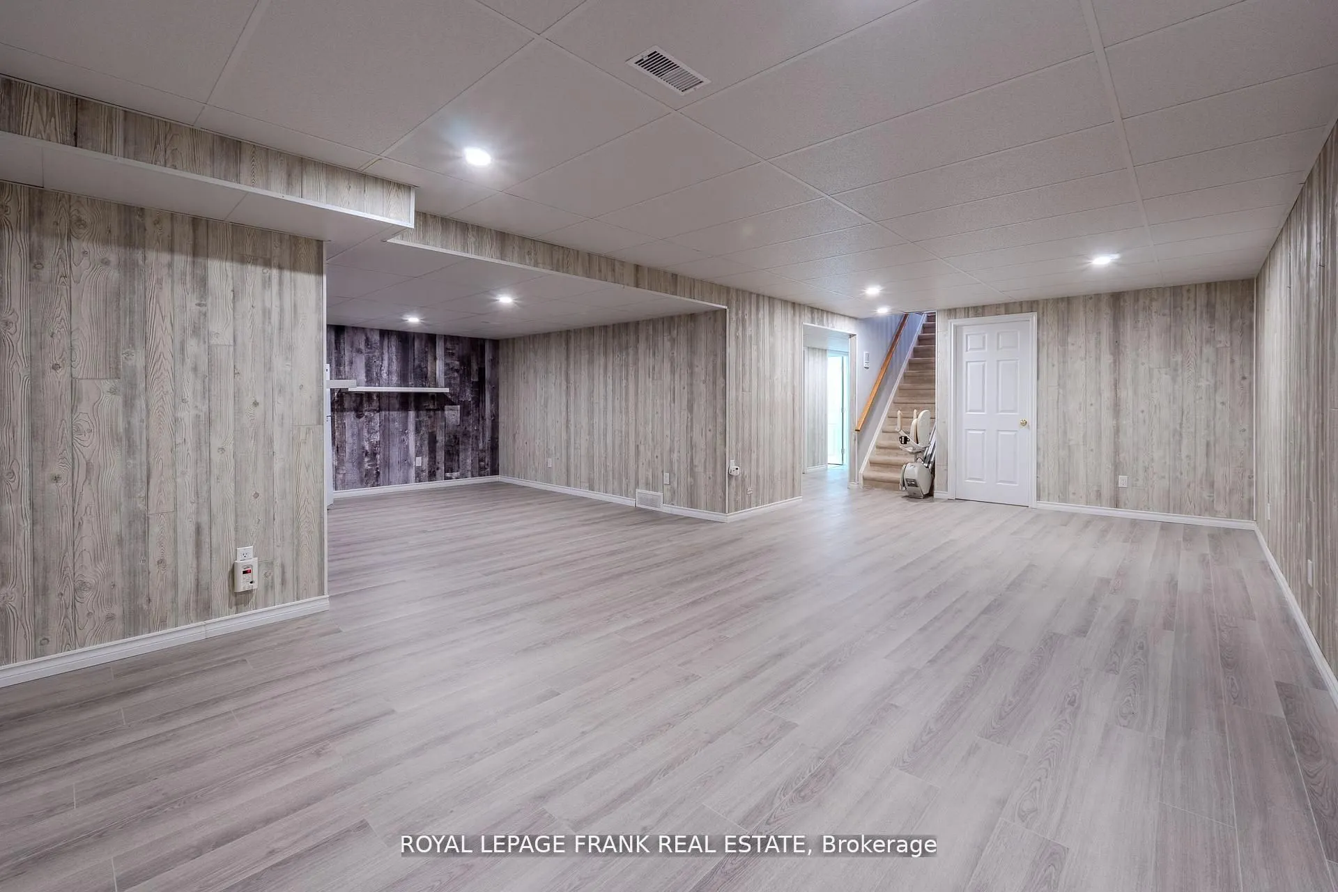 9 Eglington Street, #16