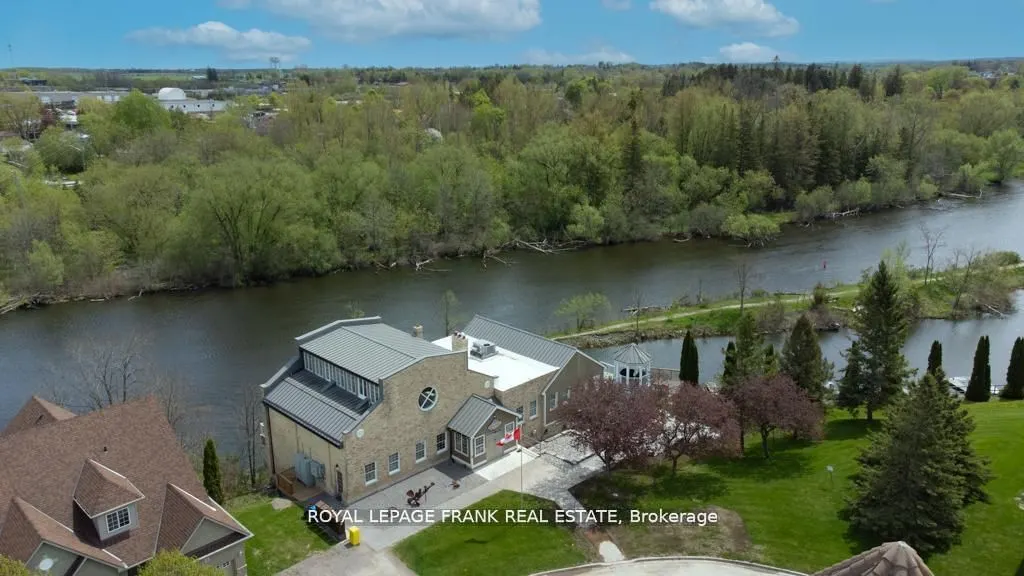 9 Eglington Street, #16