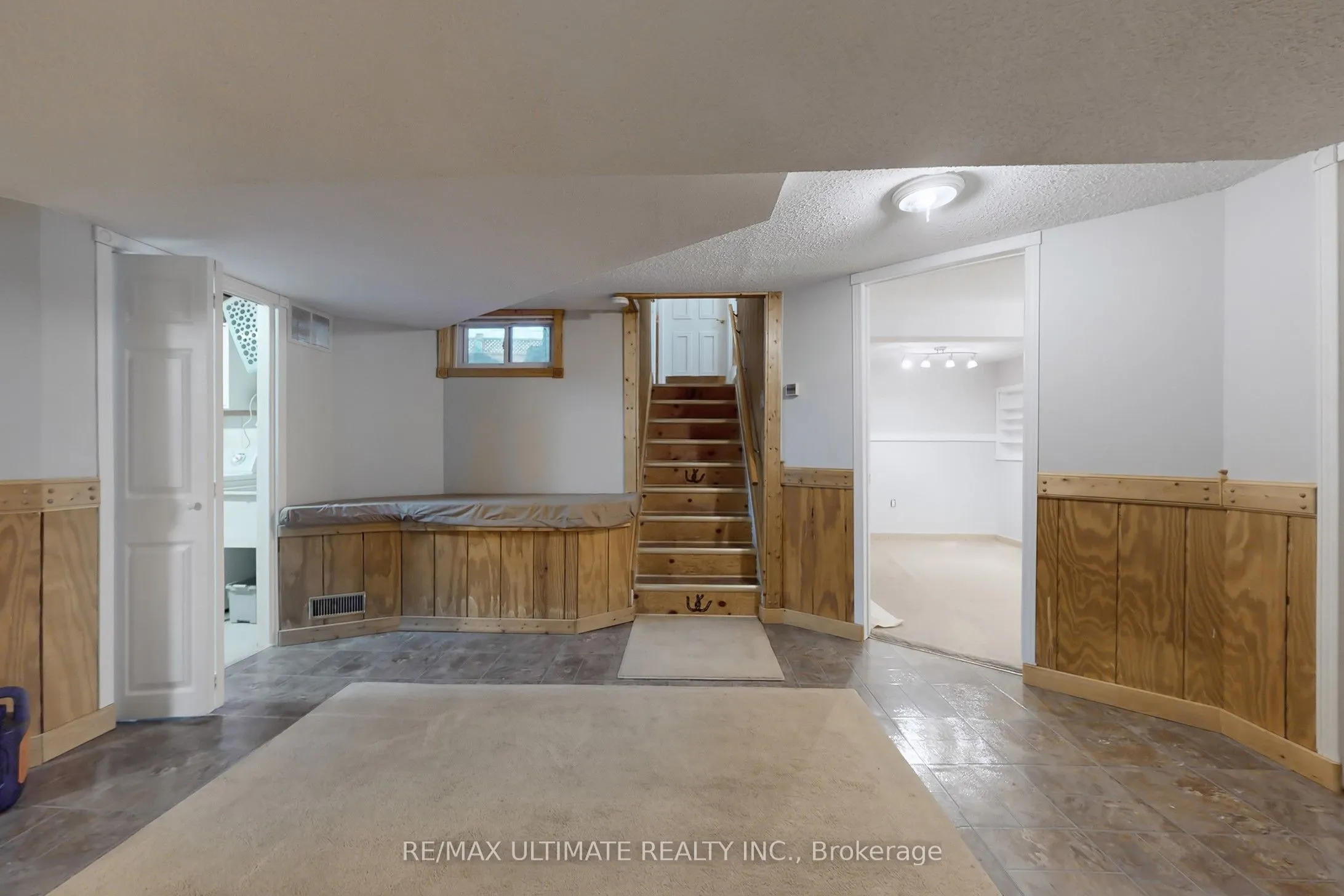 96 Lakeshore Road, #Geb