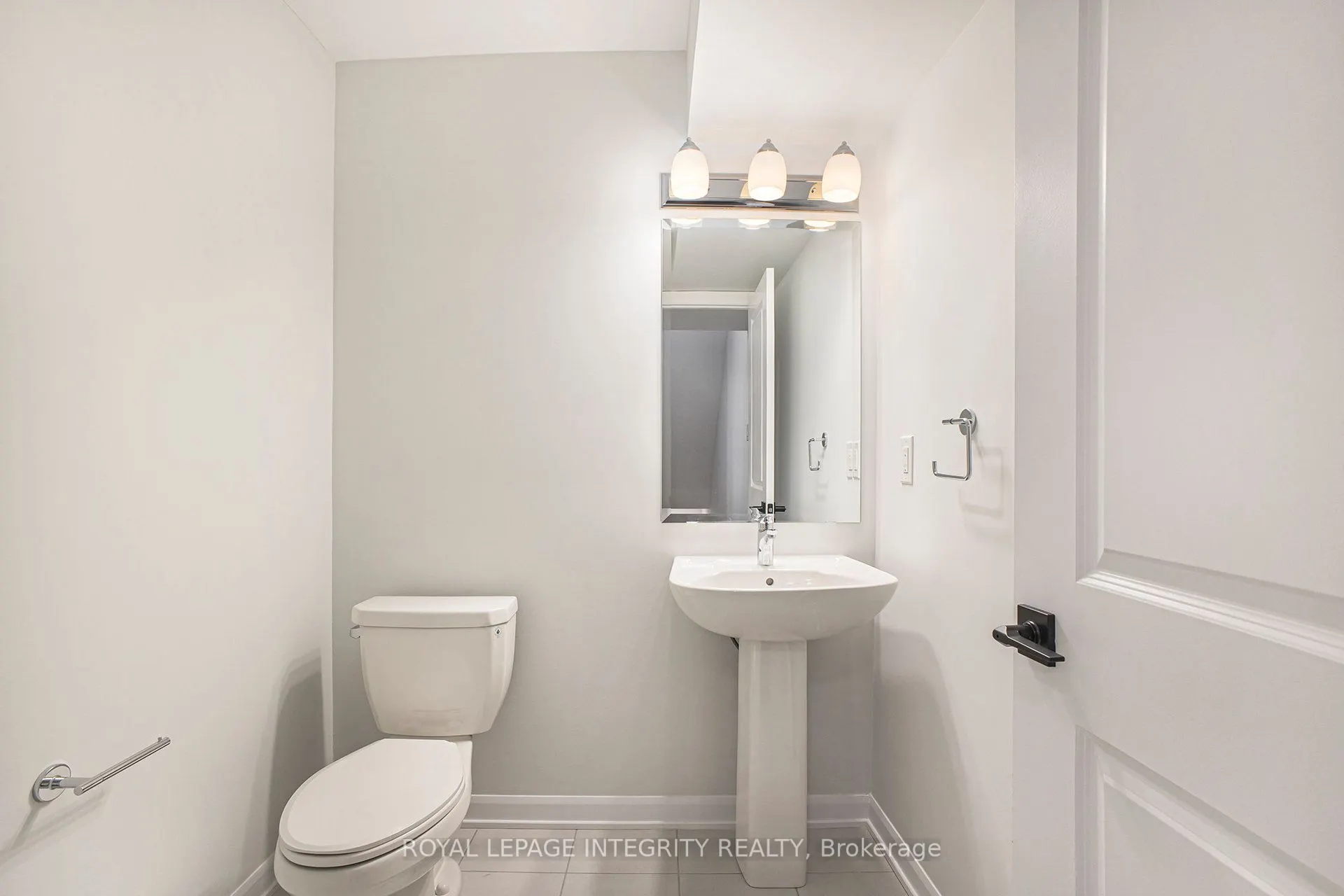 1130 CREEKWAY Private