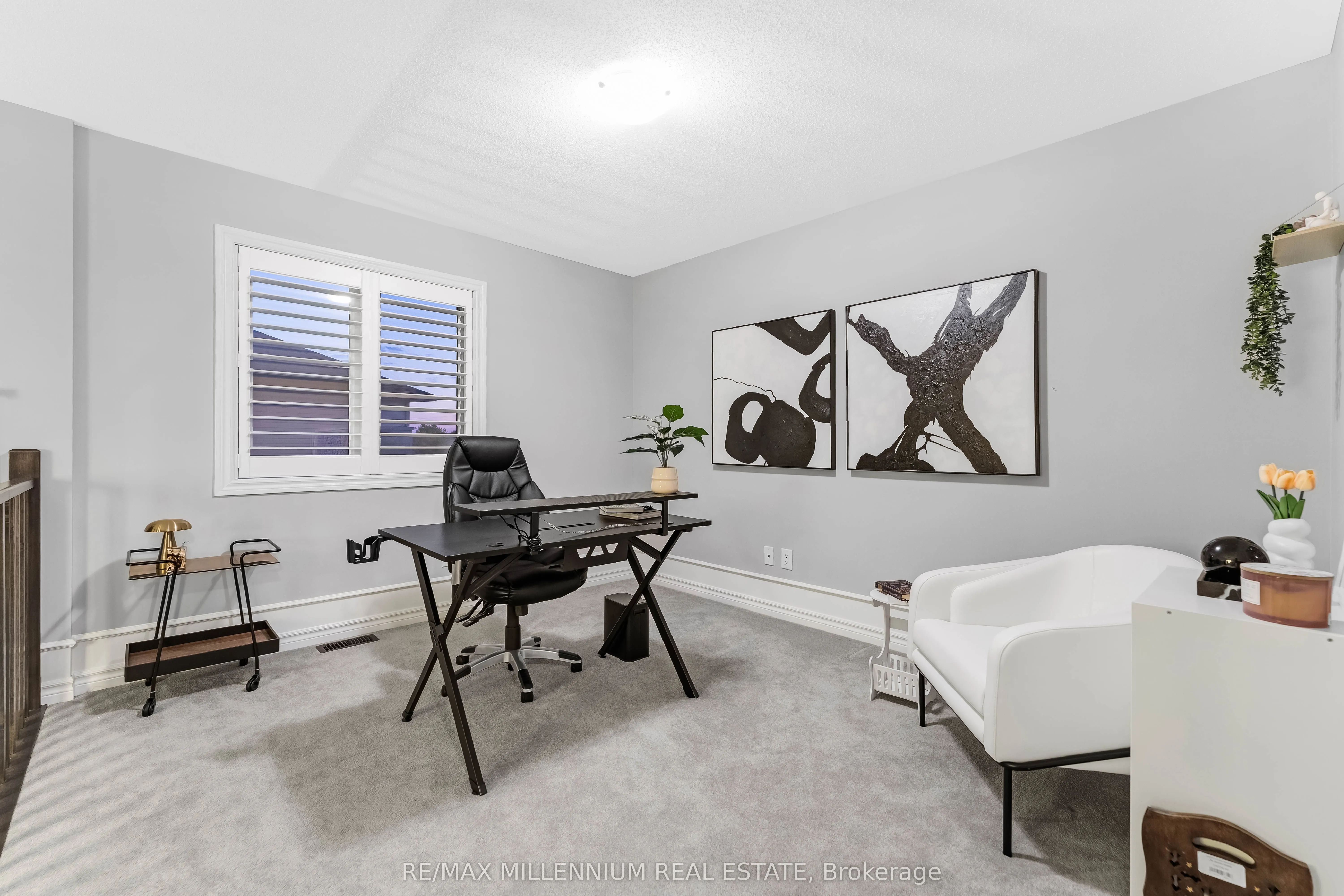 327 BALLINVILLE Circle