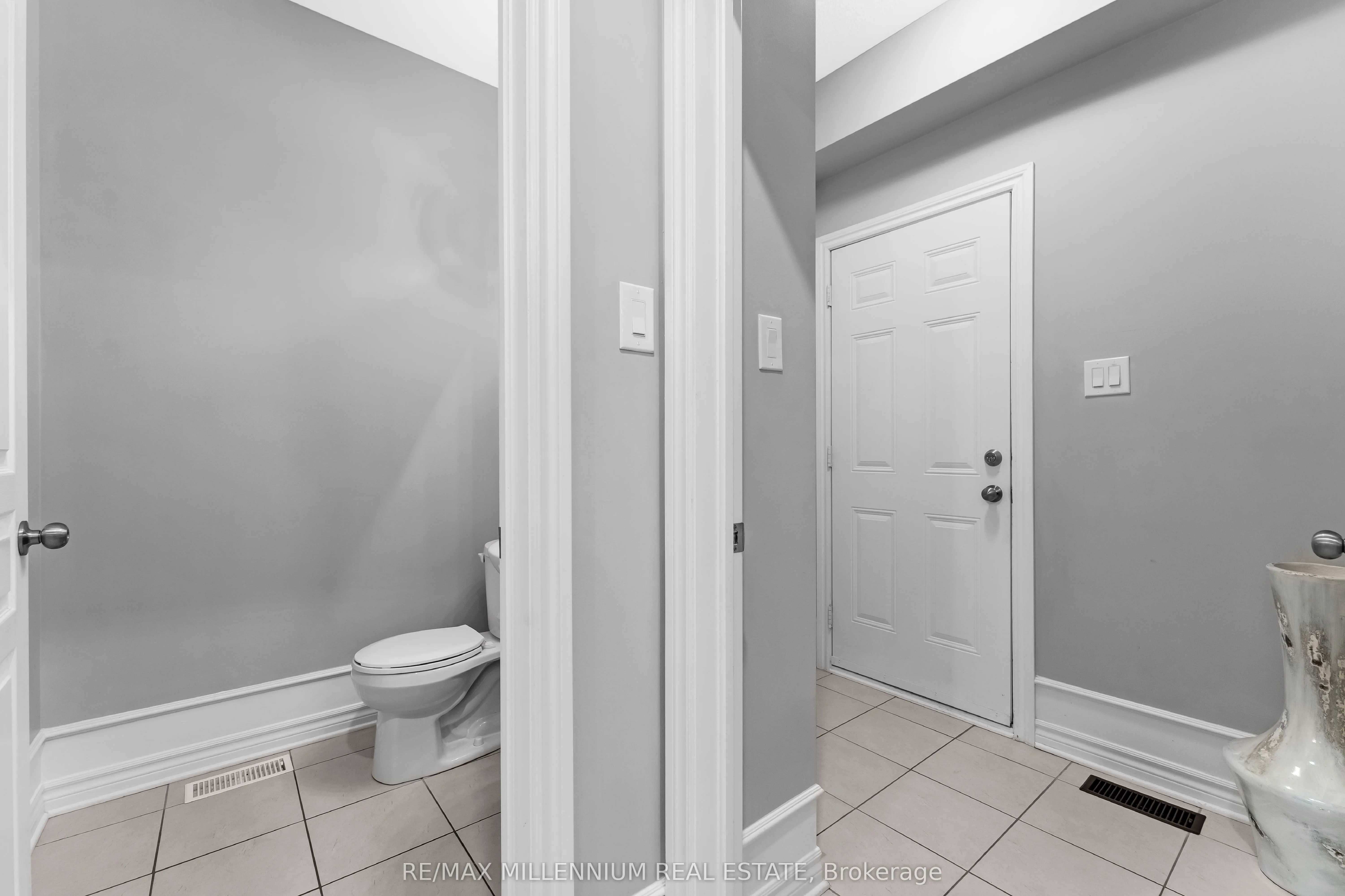 327 BALLINVILLE Circle