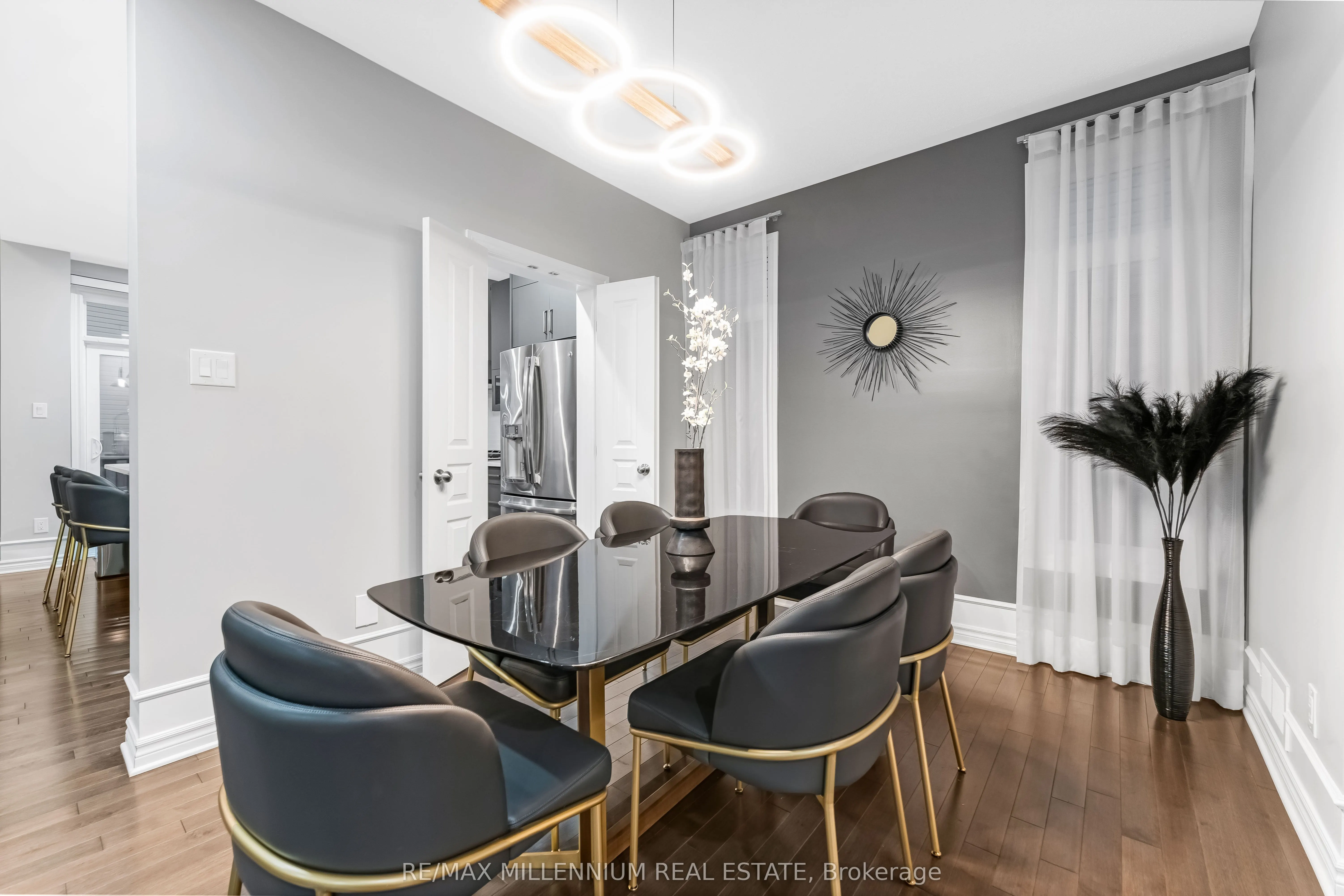 327 BALLINVILLE Circle