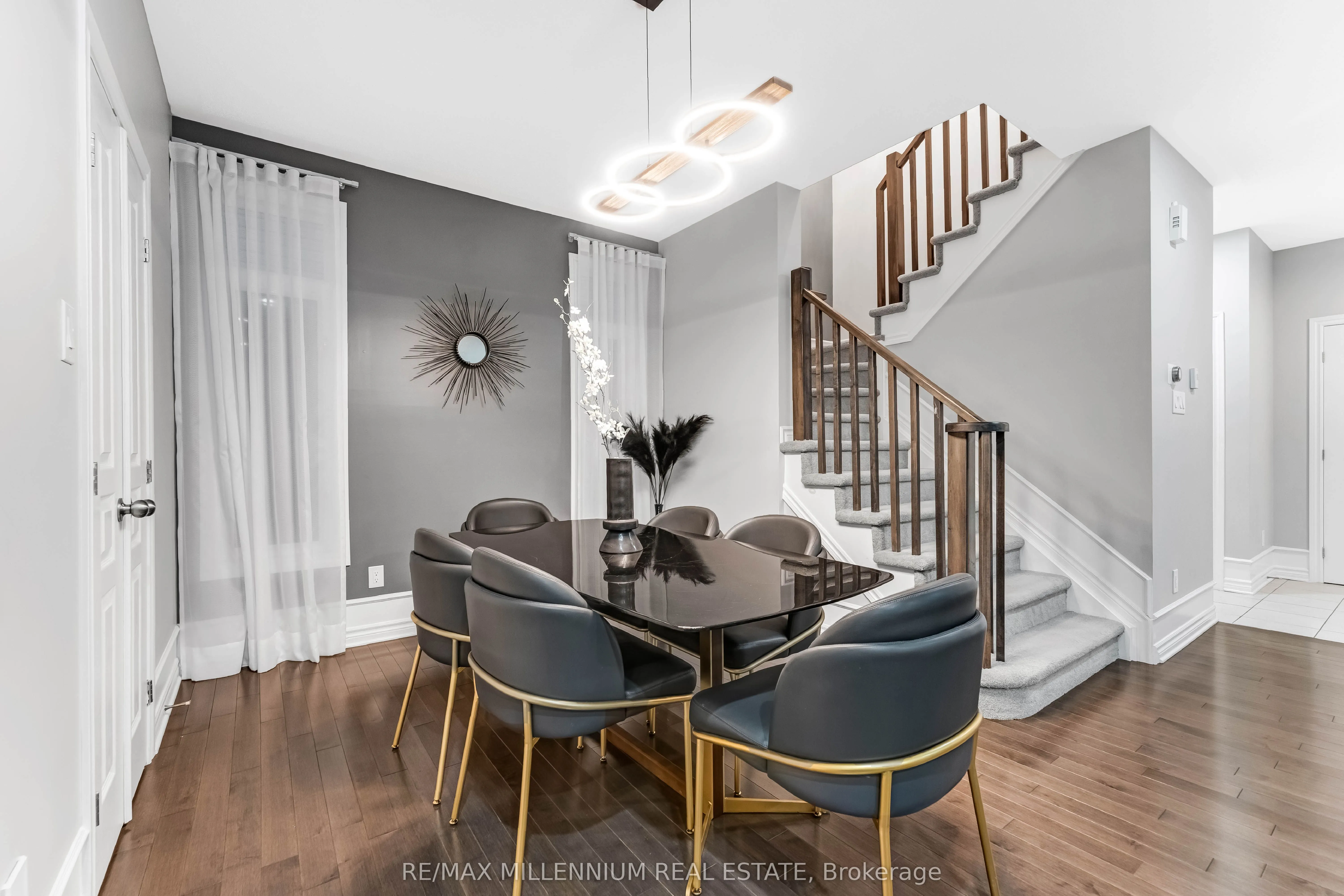 327 BALLINVILLE Circle