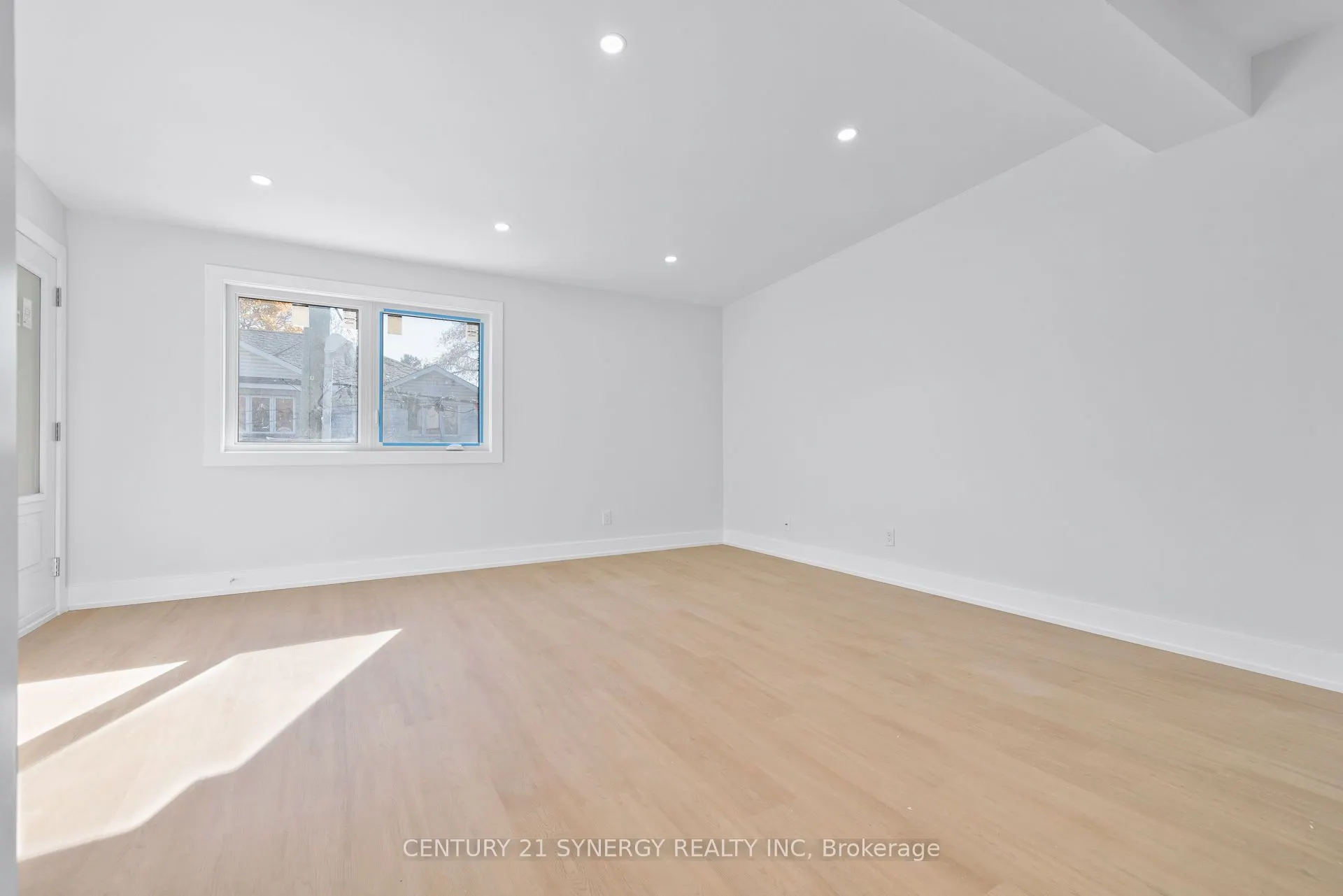 598 Kirkwood Avenue W, #4