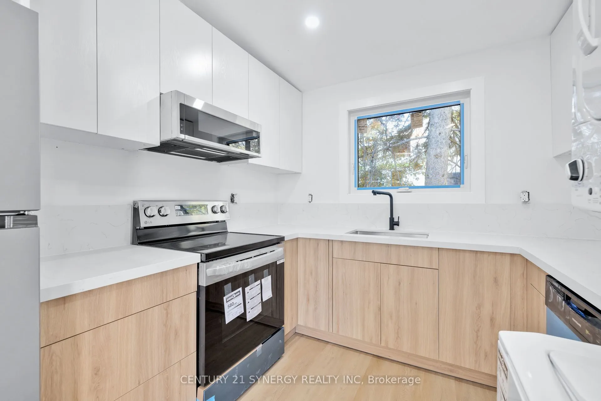 598 Kirkwood Avenue W, #4