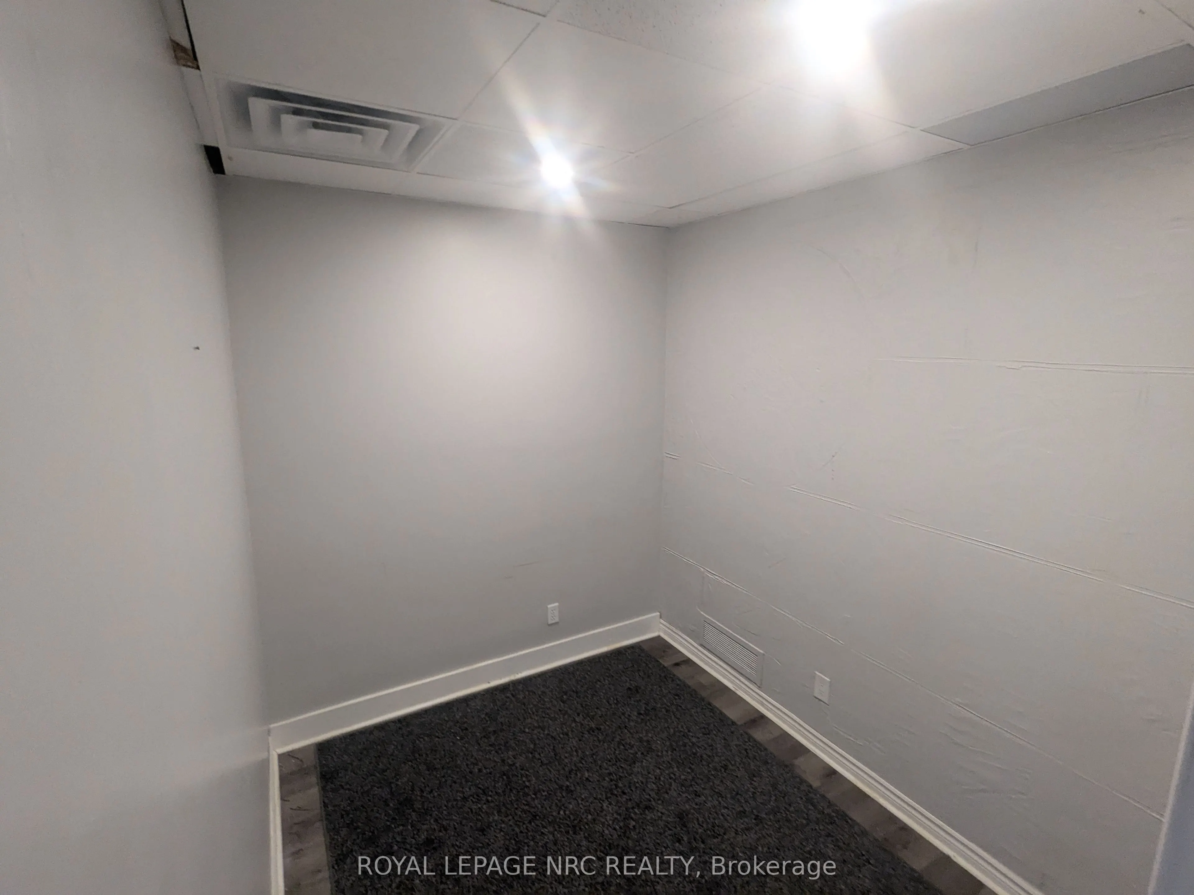 6150 Valley Way, #201