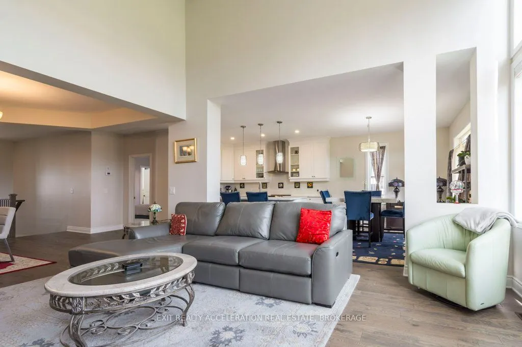 113 Country Club Drive