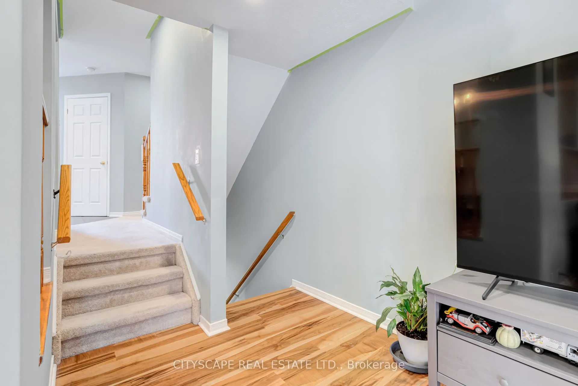 72 Stone Church Road W, #60