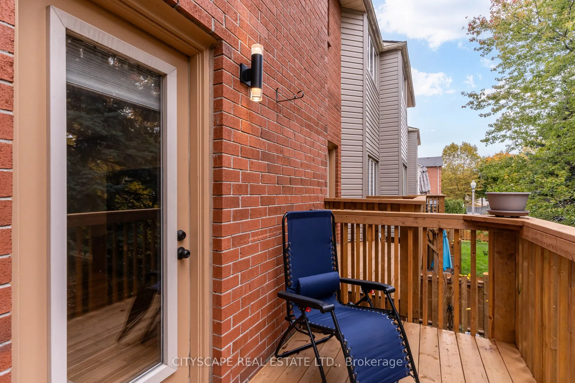 72 Stone Church Road W, #60