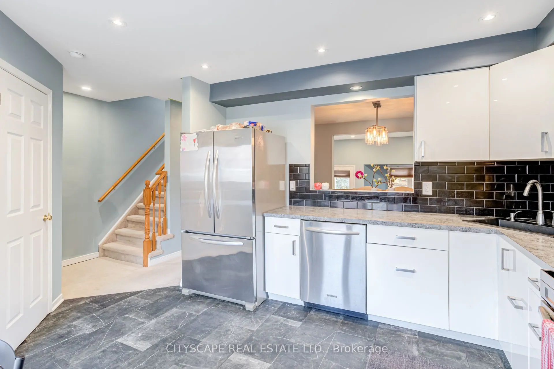 72 Stone Church Road W, #60