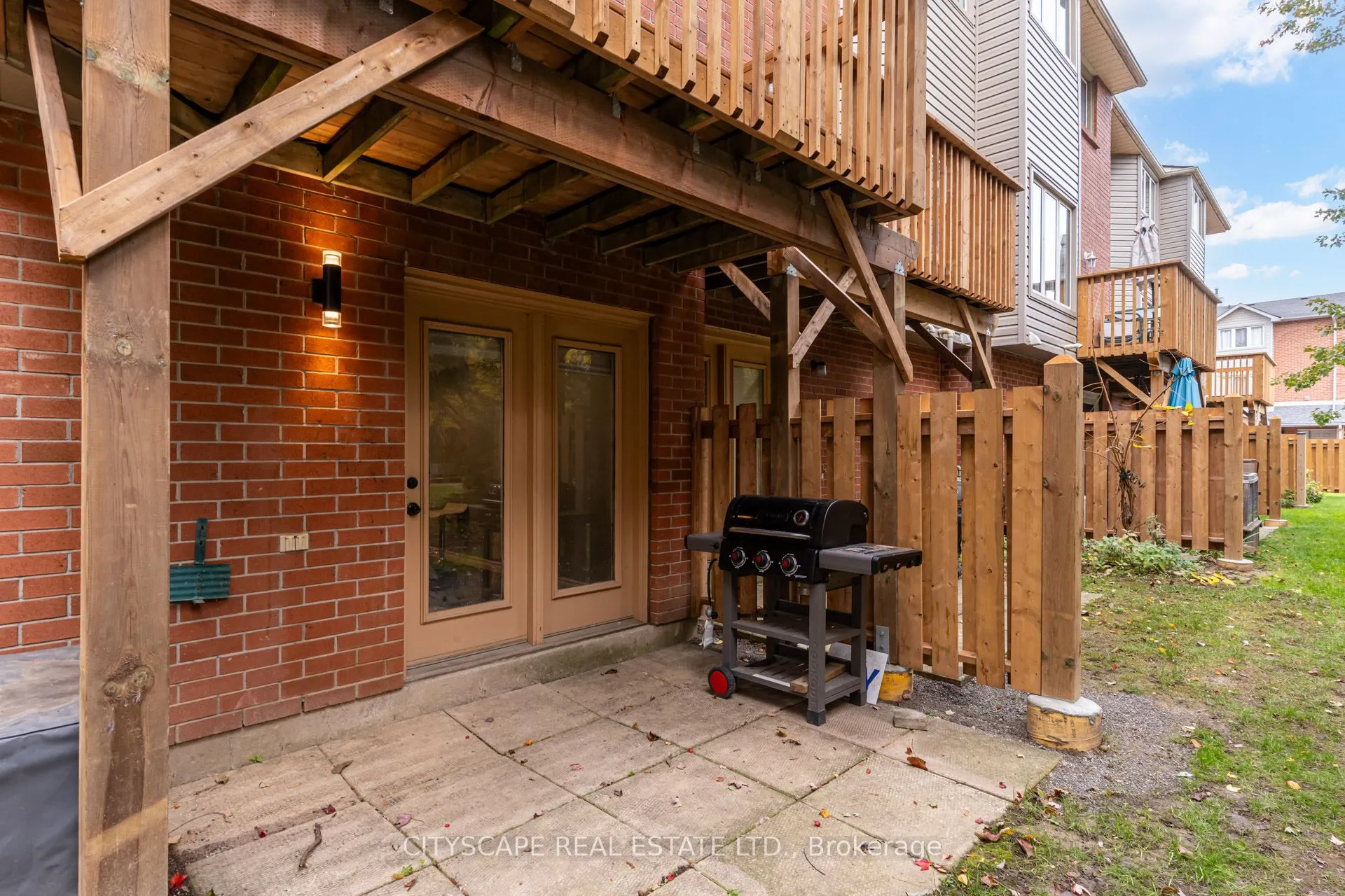 72 Stone Church Road W, #60